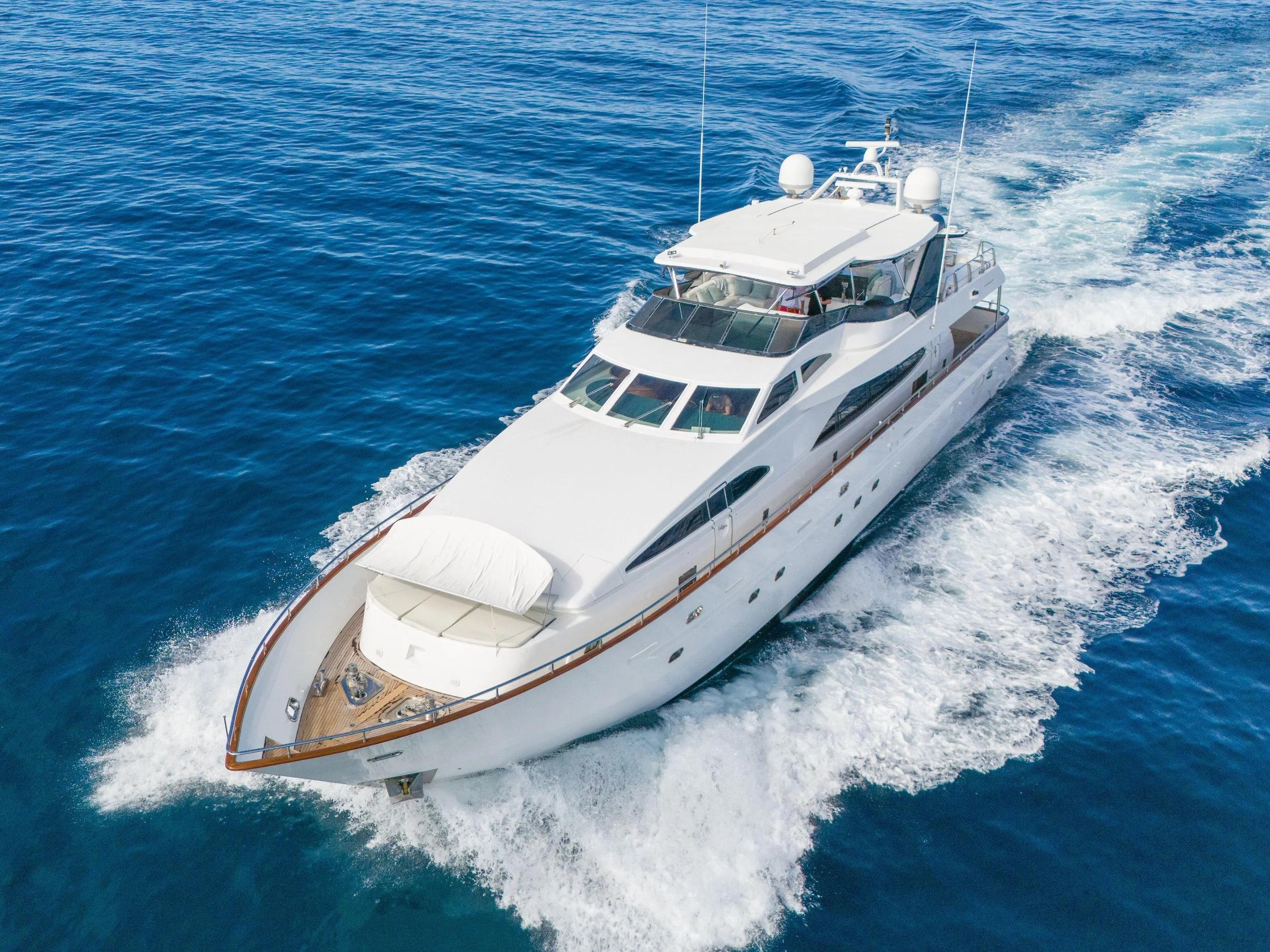 Jumbo Azimut yacht- yacht rental boston.jpg