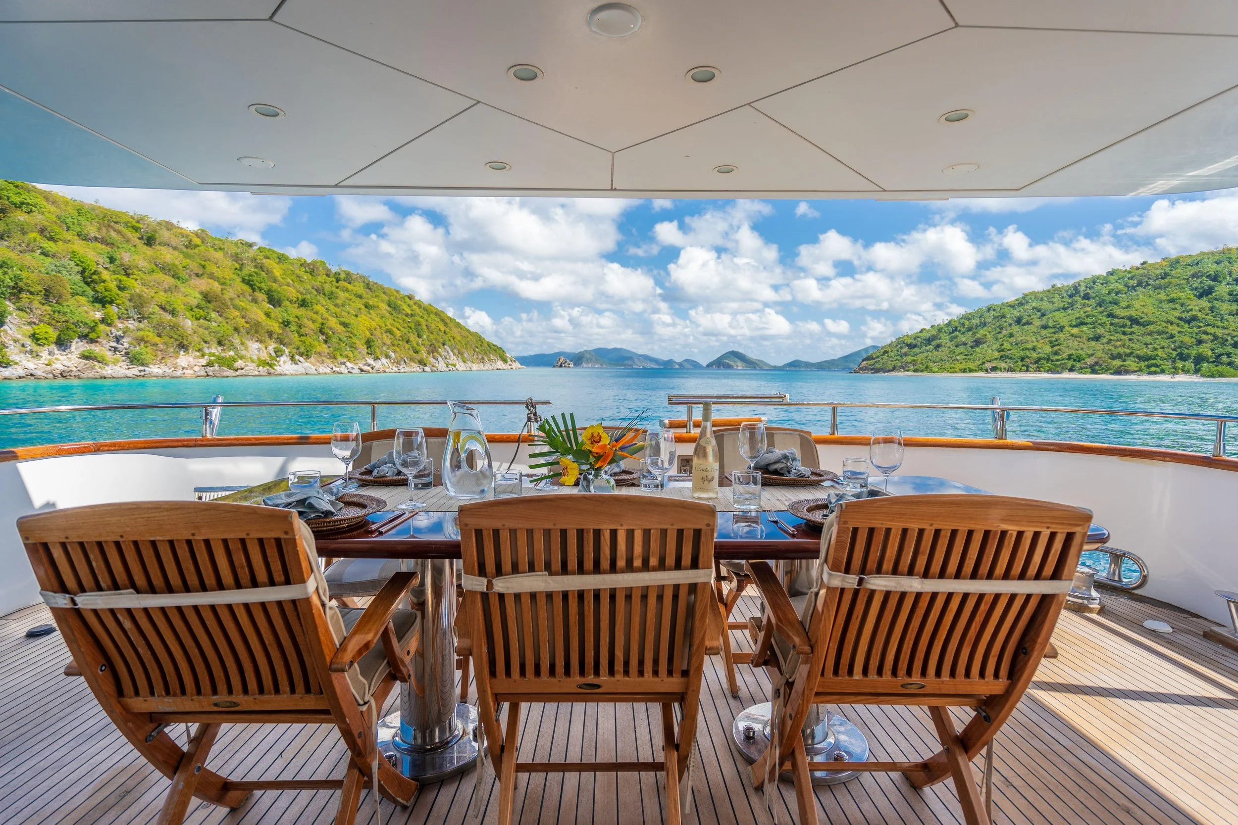 Jumbo Azimut - aft deck -yacht rental.jpg