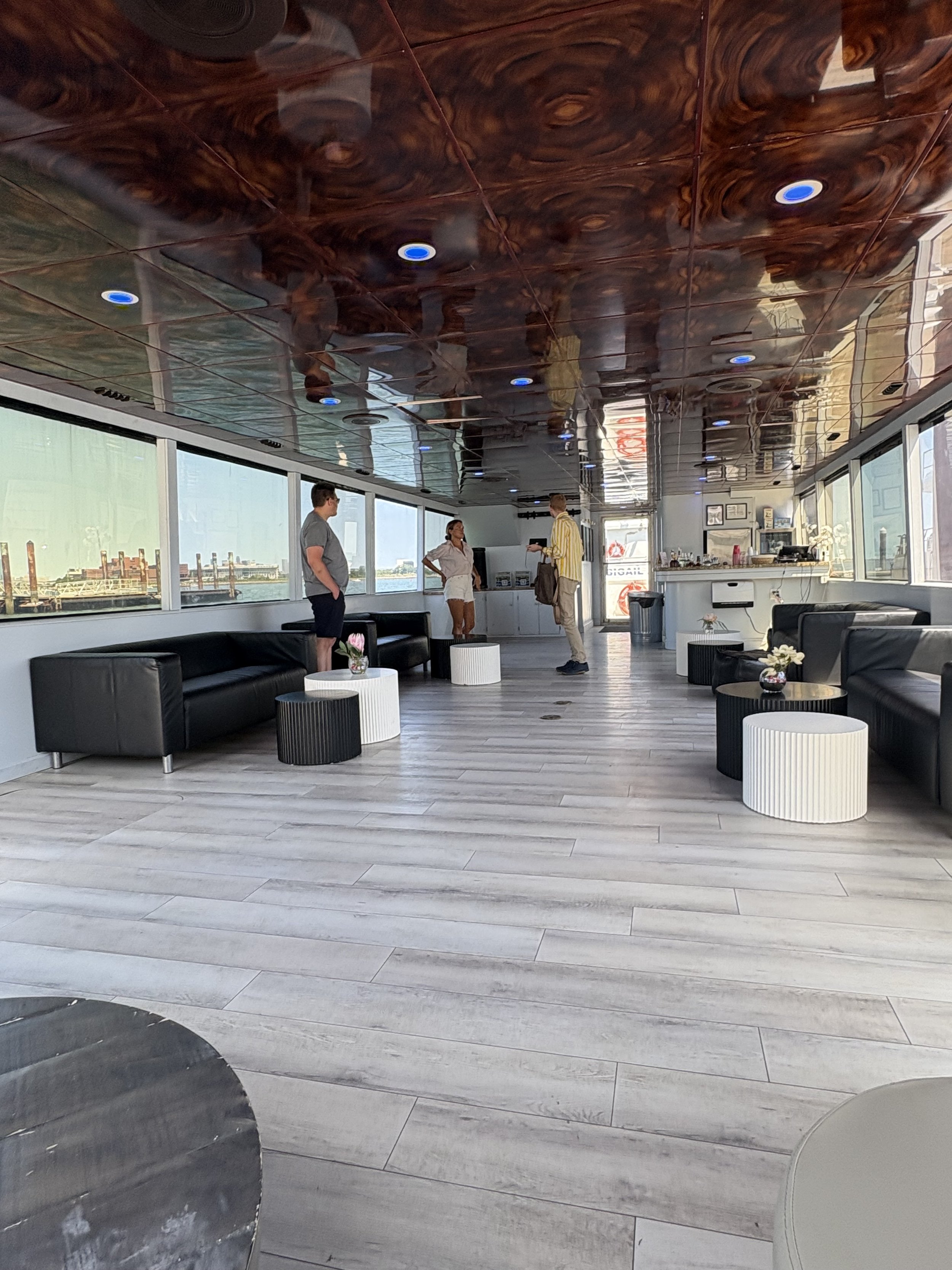 event vessel - party on the water - Champagne.jpeg