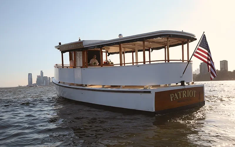 Patriot Yacht  / 30 guests