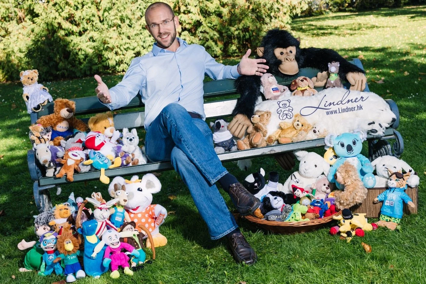 21-03 Alle lieben Stofftiere