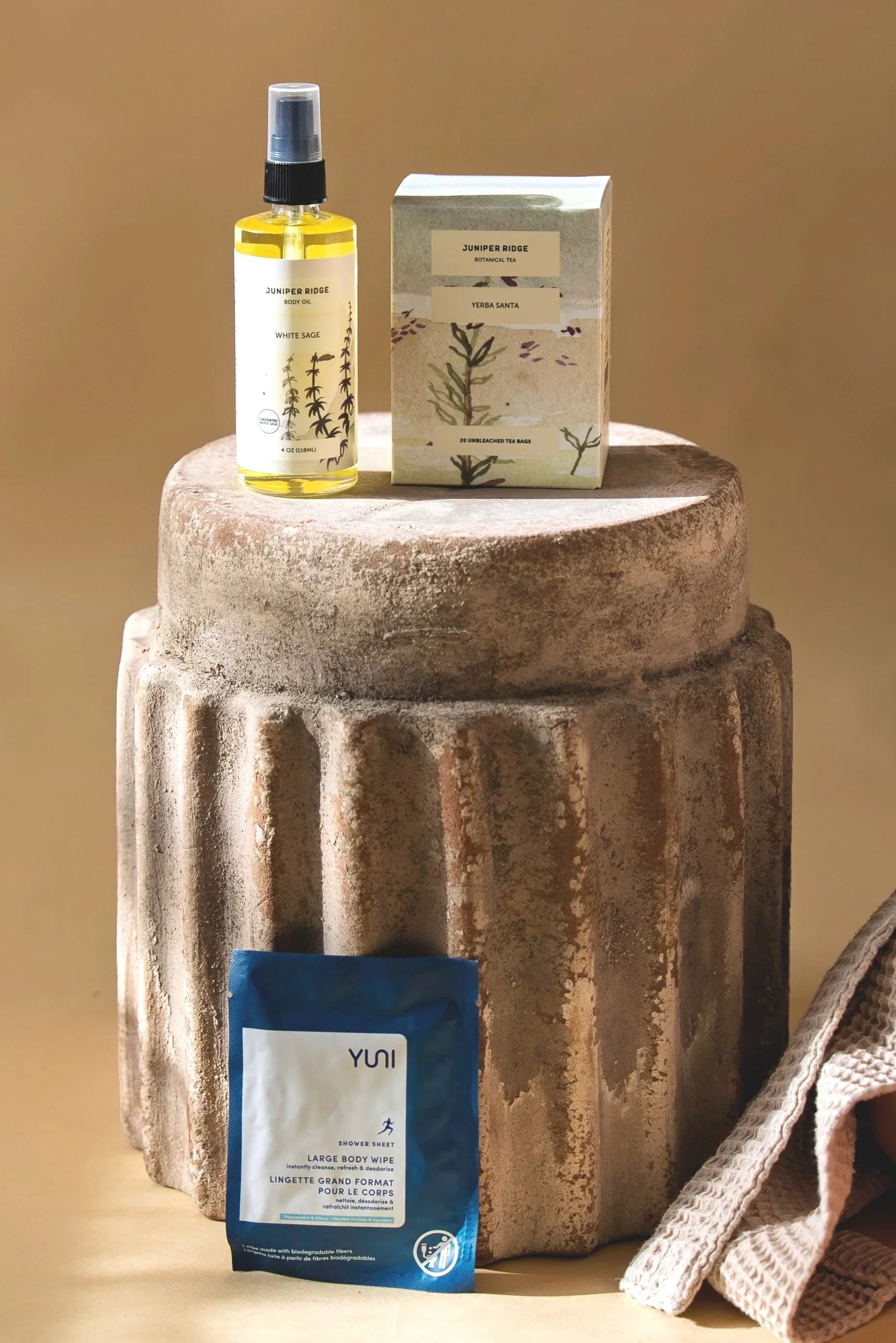 2025-SavuSauna-HolidayBundles-ProductShoot-AllPhotos-Gigi+%2840%29.jpg