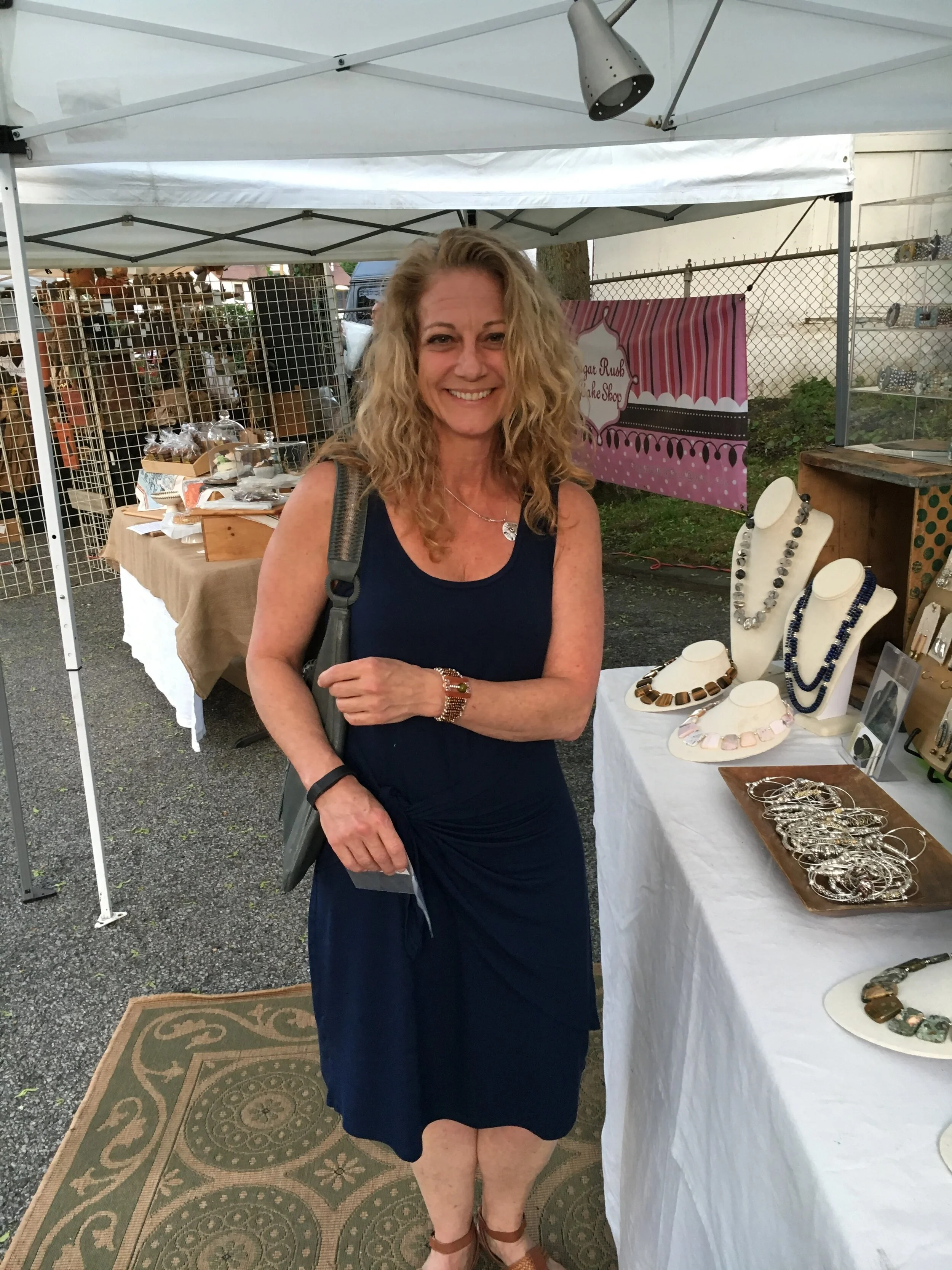 lauren at Pagio Marketplace 05-24-18.JPG