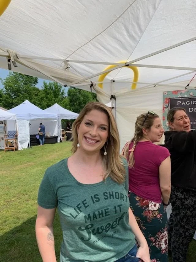 Lisa from e npt at 2019 alli show.jpg