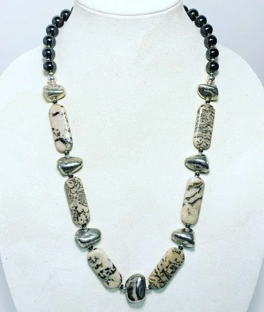 vicki golden custom necklace.jpg