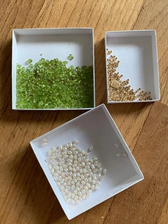 Necklaces deconstructed.