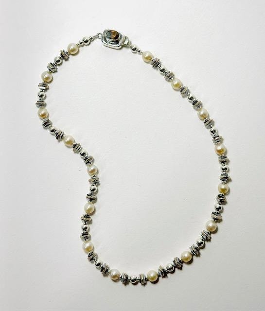 l peyser pearl necklace after 4.jpg