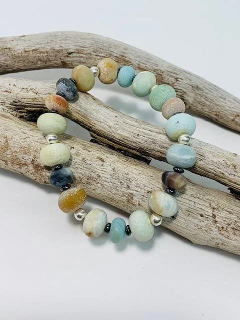 amazonite stretch bracelet for Johnnas niece.jpg