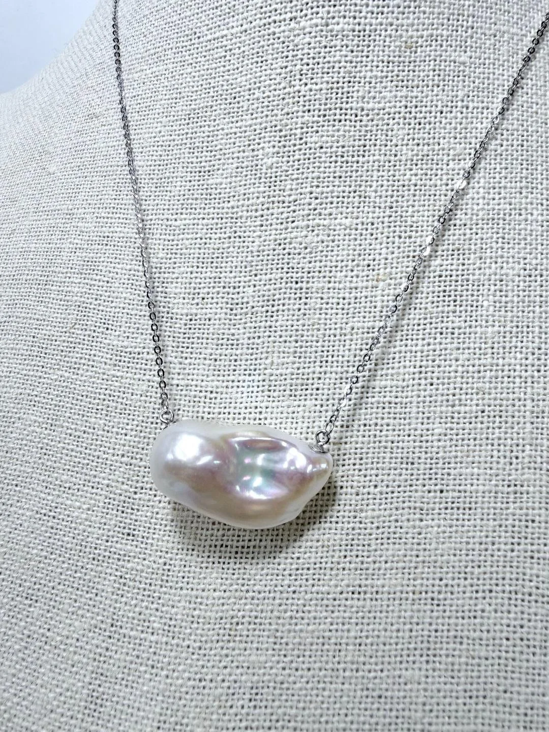 baroque pearl w ss chain 2.jpg