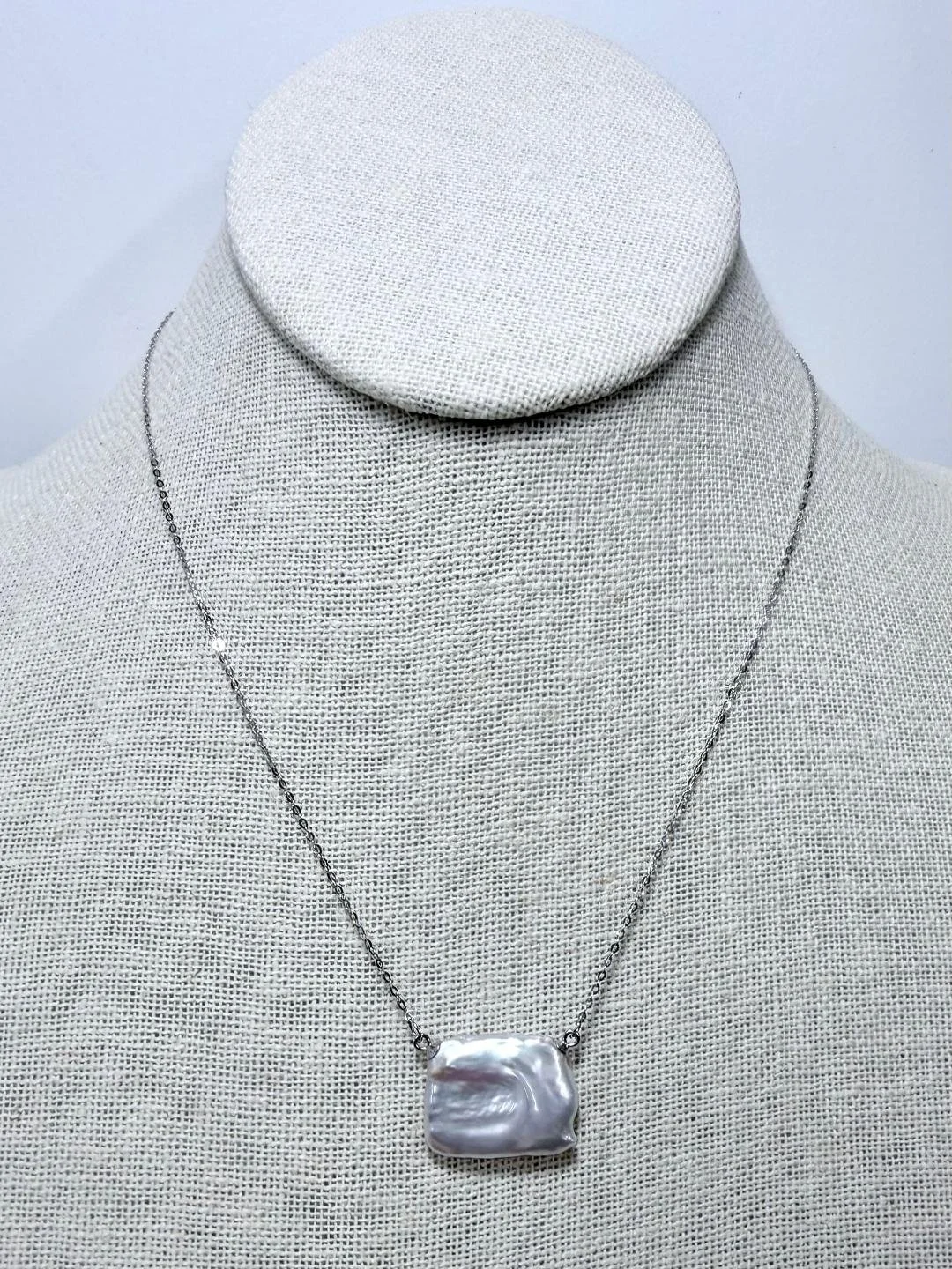 rectangle pearl w ss chain 3.jpg