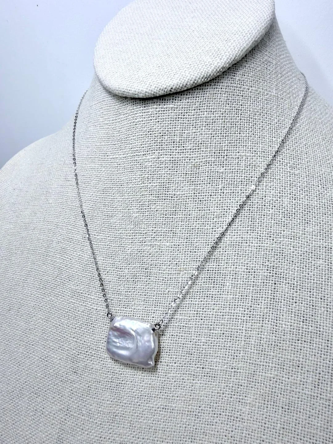 rectangle pearl w ss chain 2.jpg