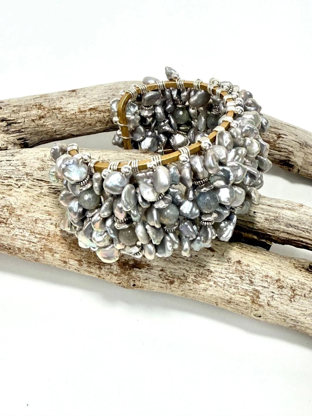 keshi pearl and labradorite cuff.jpg