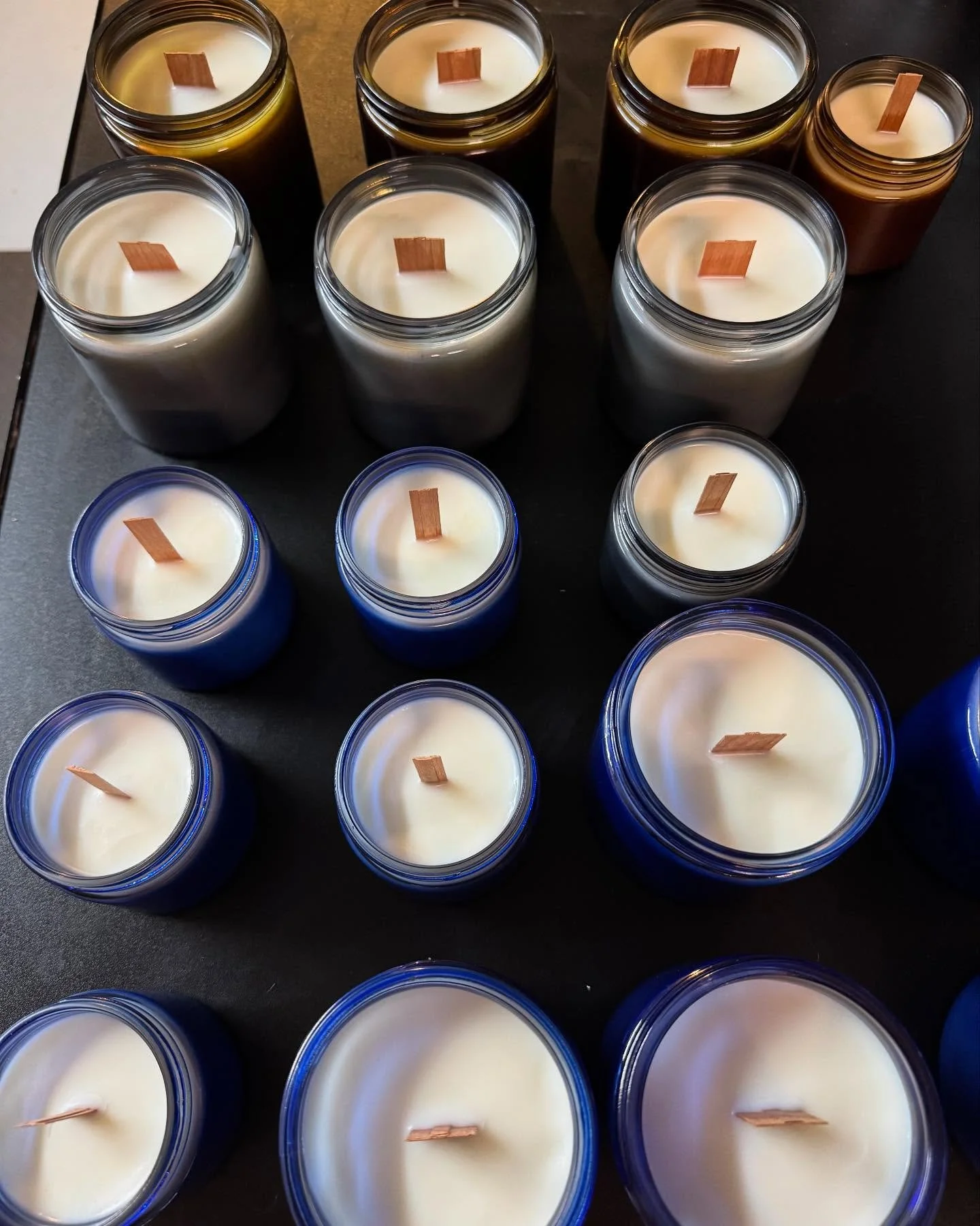 No wet soap today, candle season is coming! 🕯️

#makersgonnamake #handpoured #soycandles #woodwick