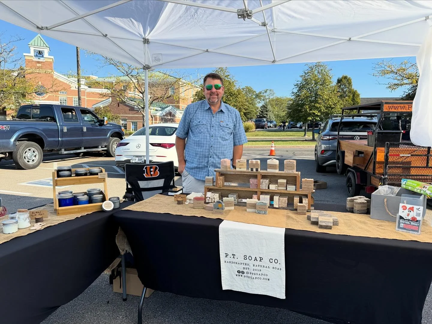 Market day!  @montfarmersmkt 9-12:30 and @theoffmarket @summitparkblueash 2-8pm

#makersgonnamake #everydayimhustlin #supportlocalohio #midwestmade #shoptheoff
