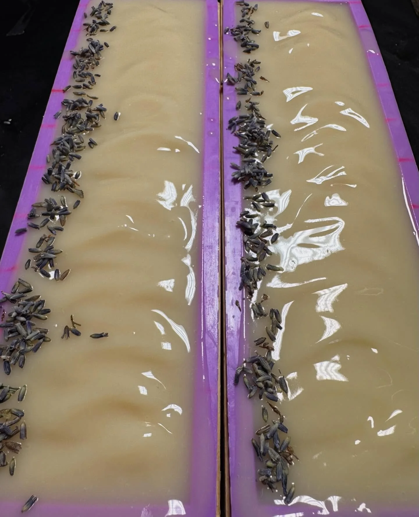 Wet 🧼 Wednesday&hellip; Lavender Mint with colloidal oats😊 

#lavender #essentialoils #sheabuttersoap #cocoabuttersoap #wetsoap