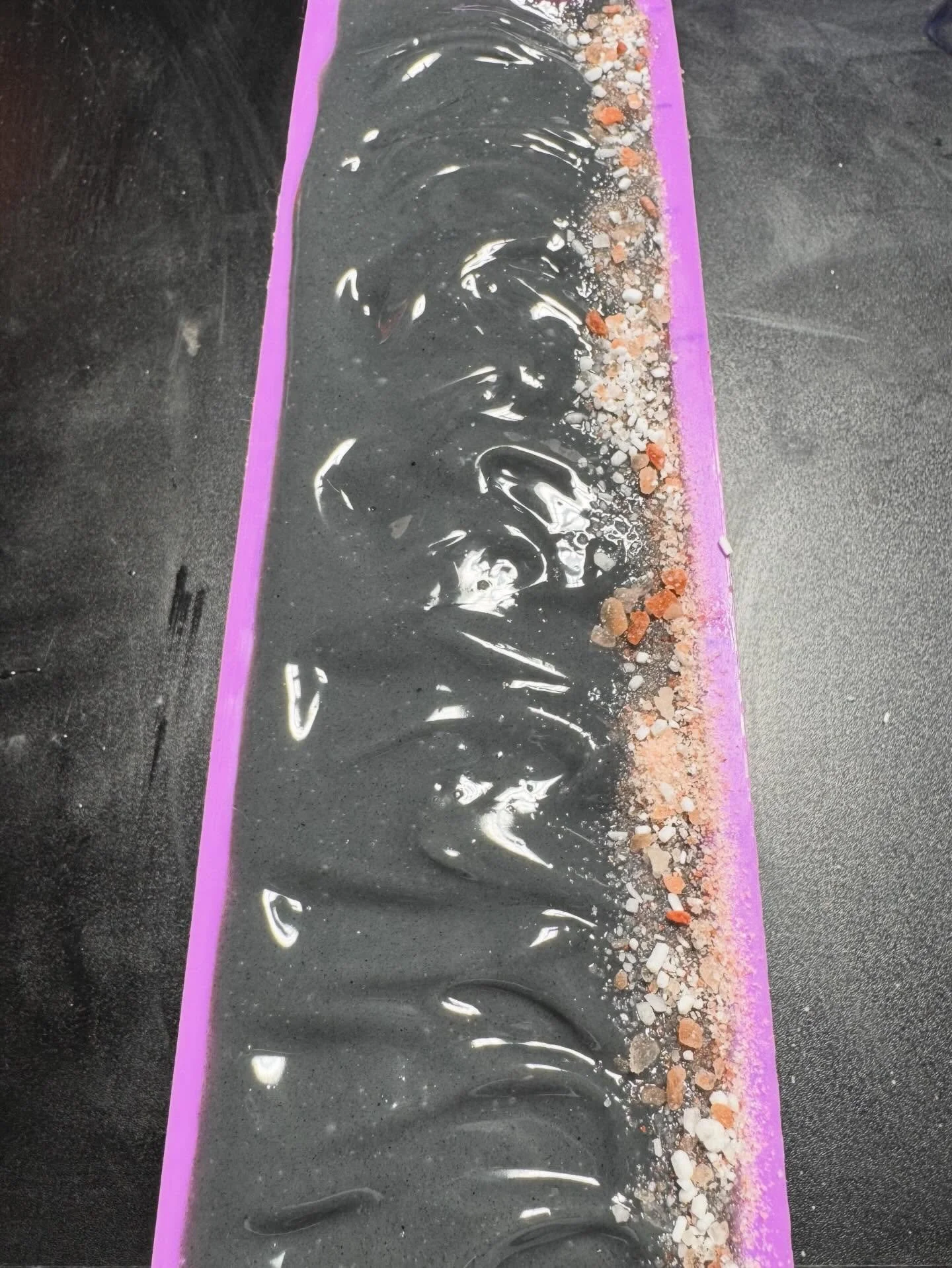 Tea tree and activated charcoal🥰

#wetsoap #essentialoils #activatedcharcoal #handcraftednaturalsoap #womanowned