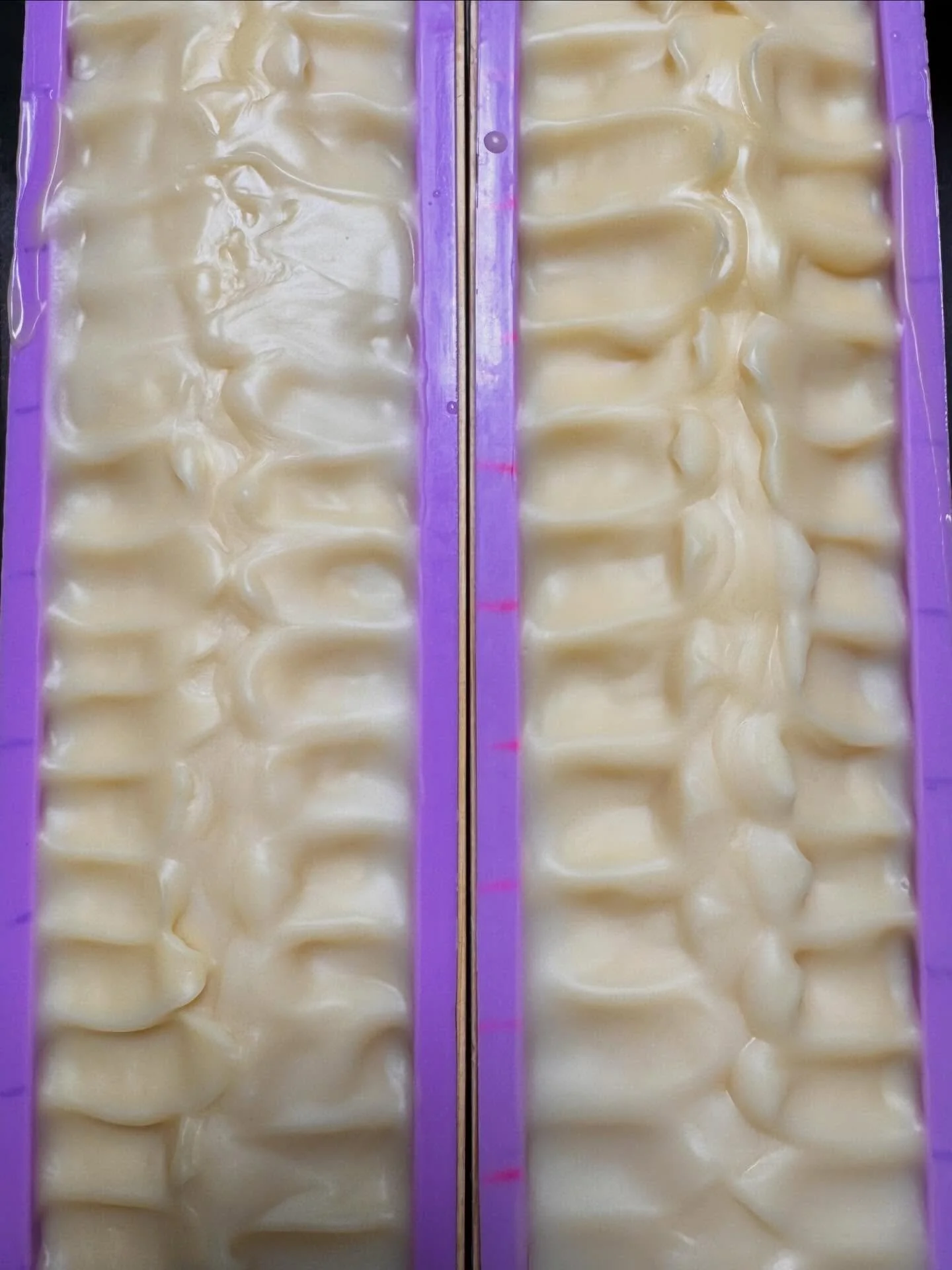 Wet 🧼Wednesday..Mango Sorbet. It&rsquo;s 😊 

#wetsoap #handcraftedsoap #sheabutter #cocoabutter #vegansoap