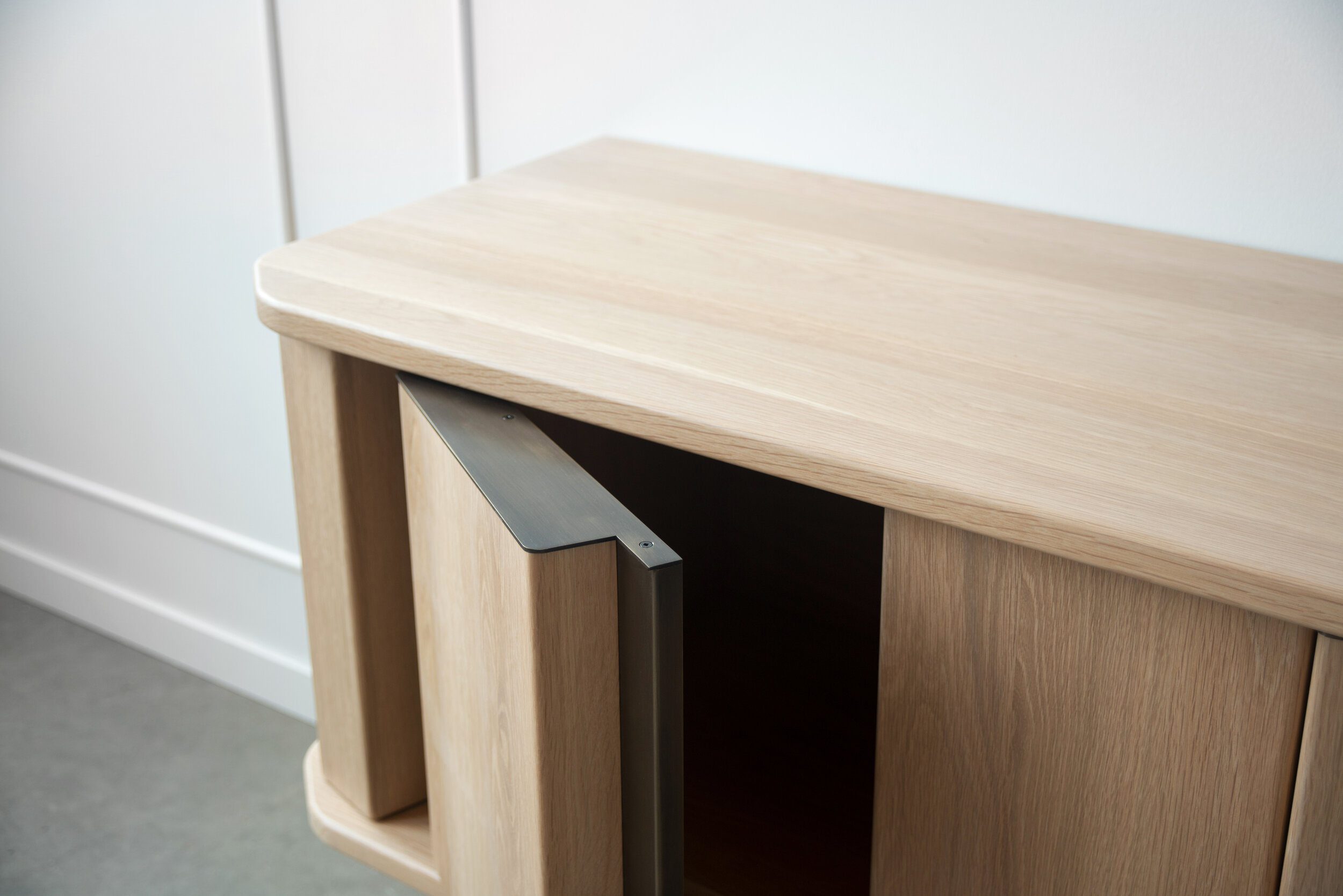 DIAMOND CONSOLE-7.jpg