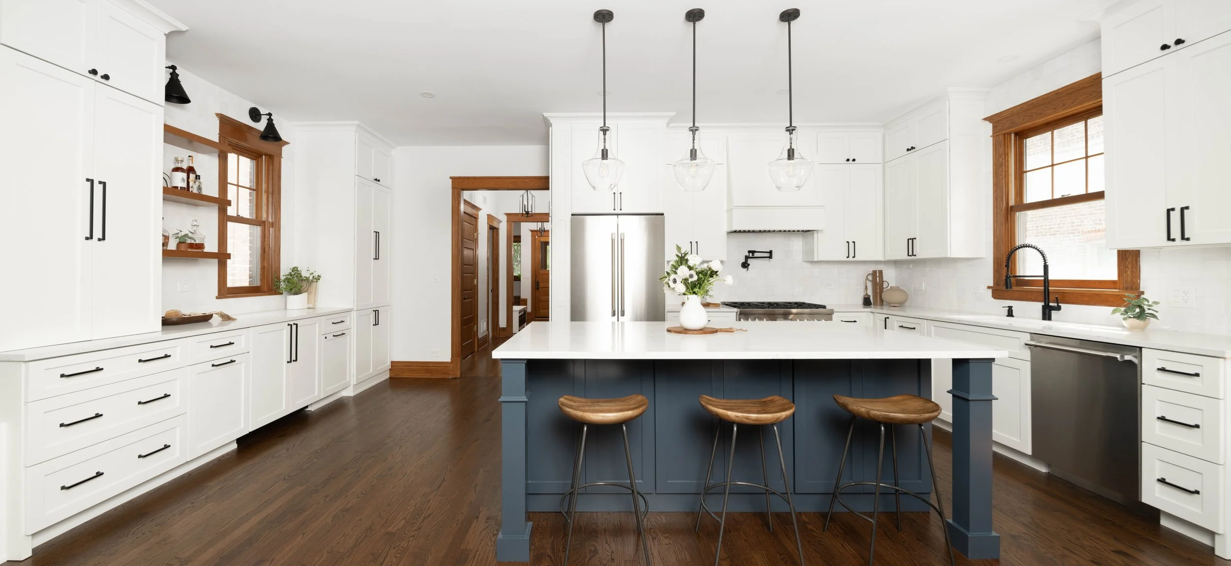 Transitional Kitchen Remodel by Metro Design Build project photo