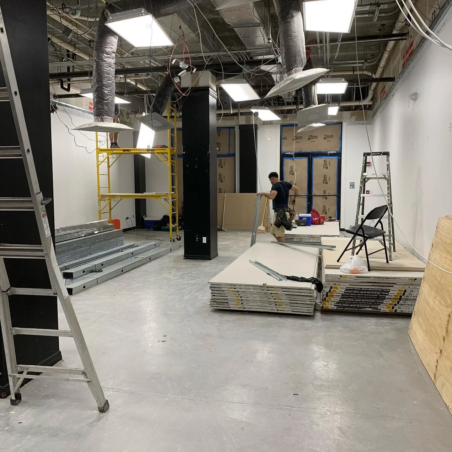 Layout#metalframing #drywallfinisher #finishlevel5 #painting #vinylflooring #batresdrywall