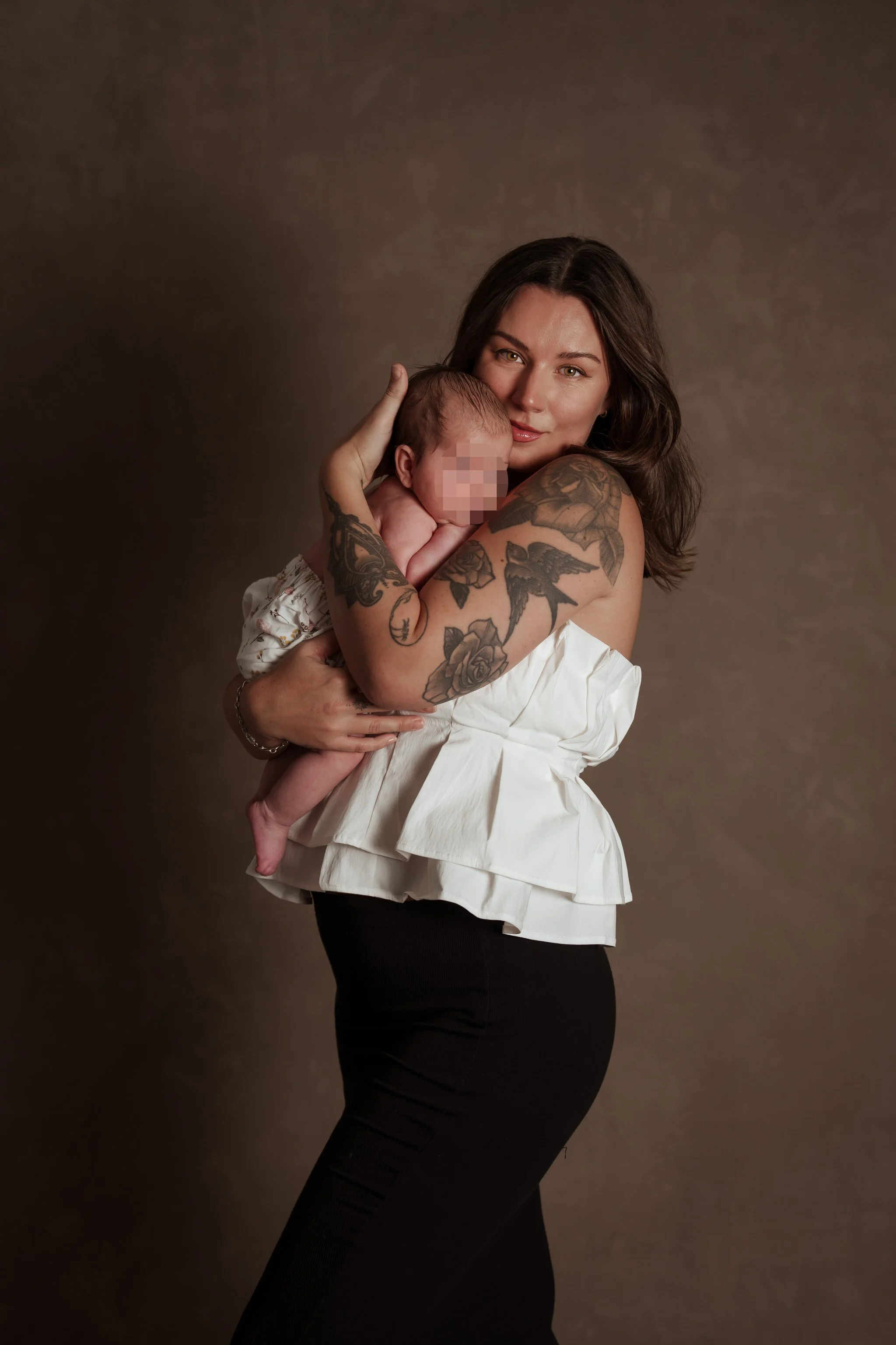STUDIO+MATERNITY+ELEGANT+PHOTOSHOOT+WAIHEKE+AUCKLAND+NEW+ZEALAND+IRENA+CIMA+PHOTOGRAPHY5.jpg