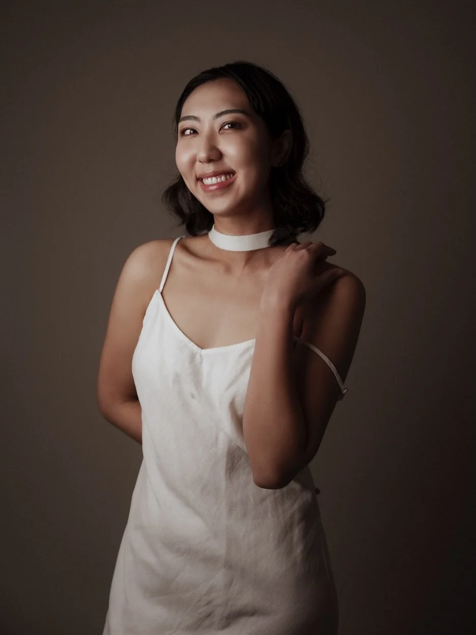 Every session is different because every woman is different. 

Before we shoot:

We&rsquo;ll start by having a chat. I want to know how you&rsquo;re feeling, what you&rsquo;re nervous and excited about. This isn&rsquo;t a transaction&mdash;I&rsquo;m 