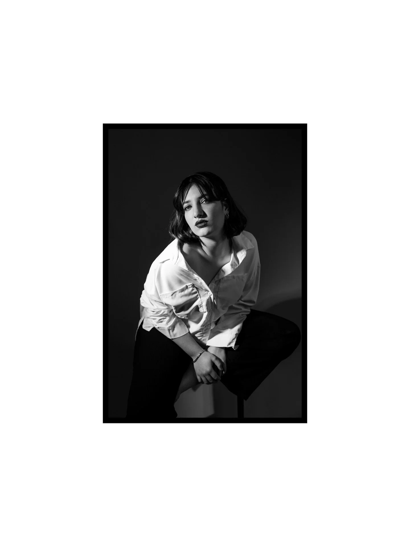 In my women&rsquo;s photography sessions, you&rsquo;ll have nothing on your agenda other than showing up as the woman you already are. 

Because she is everything.

I&rsquo;m here to cheer you on (literally&mdash;I used to be a cheerleader, so the hy