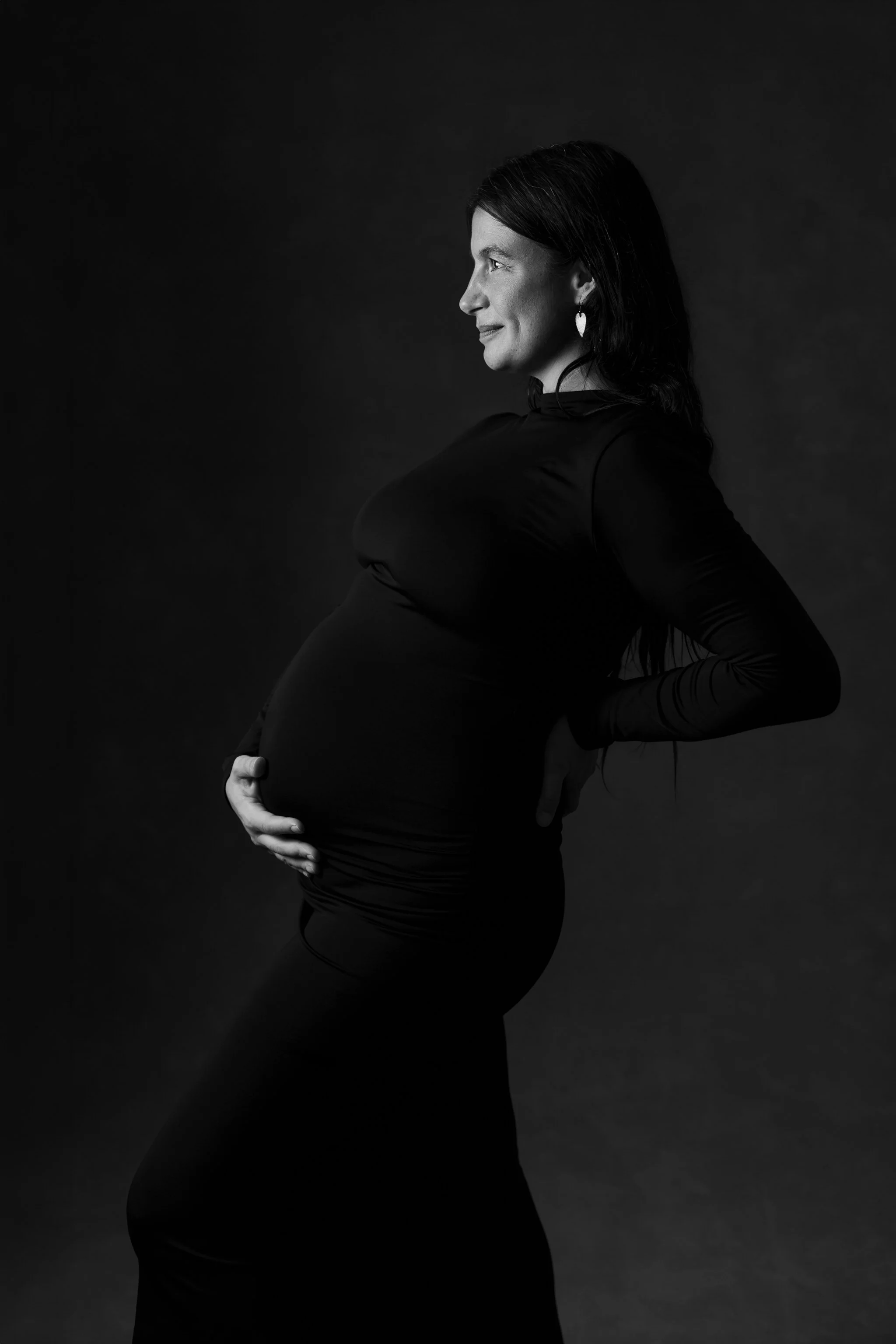 WOMENS+PORTRAITS+STUDIO+ELEGANT+MATERNITY+PHOTOSHOOT+WAIHEKE+AUCKLAND+NEW+ZEALAND+IRENA+CIMA+PHOTOGRAPHY1.jpg