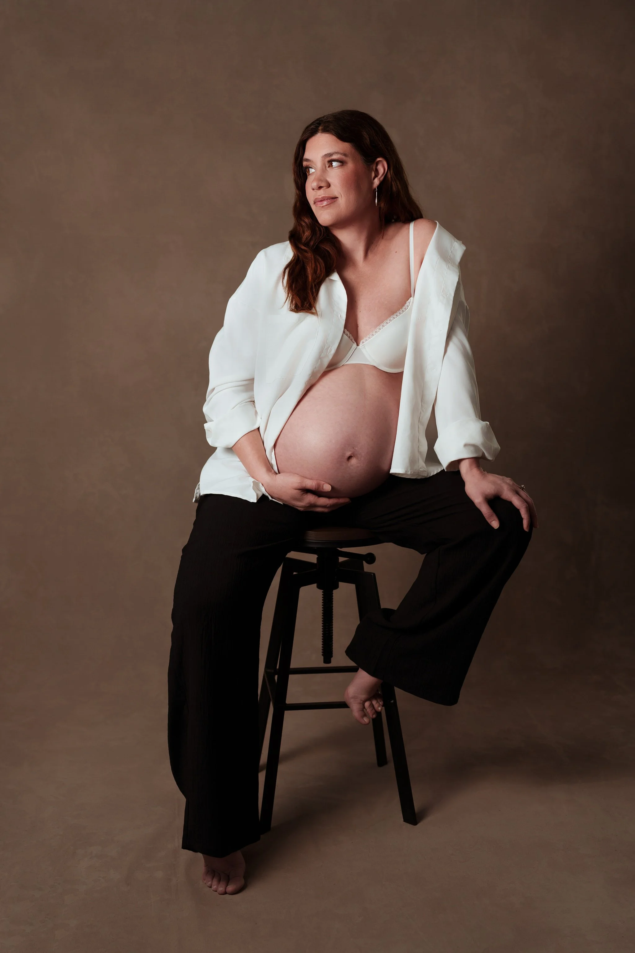 STUDIO+MATERNITY+ELEGANT+PHOTOSHOOT+WAIHEKE+AUCKLAND+NEW+ZEALAND+IRENA+CIMA+PHOTOGRAPHY11.jpg