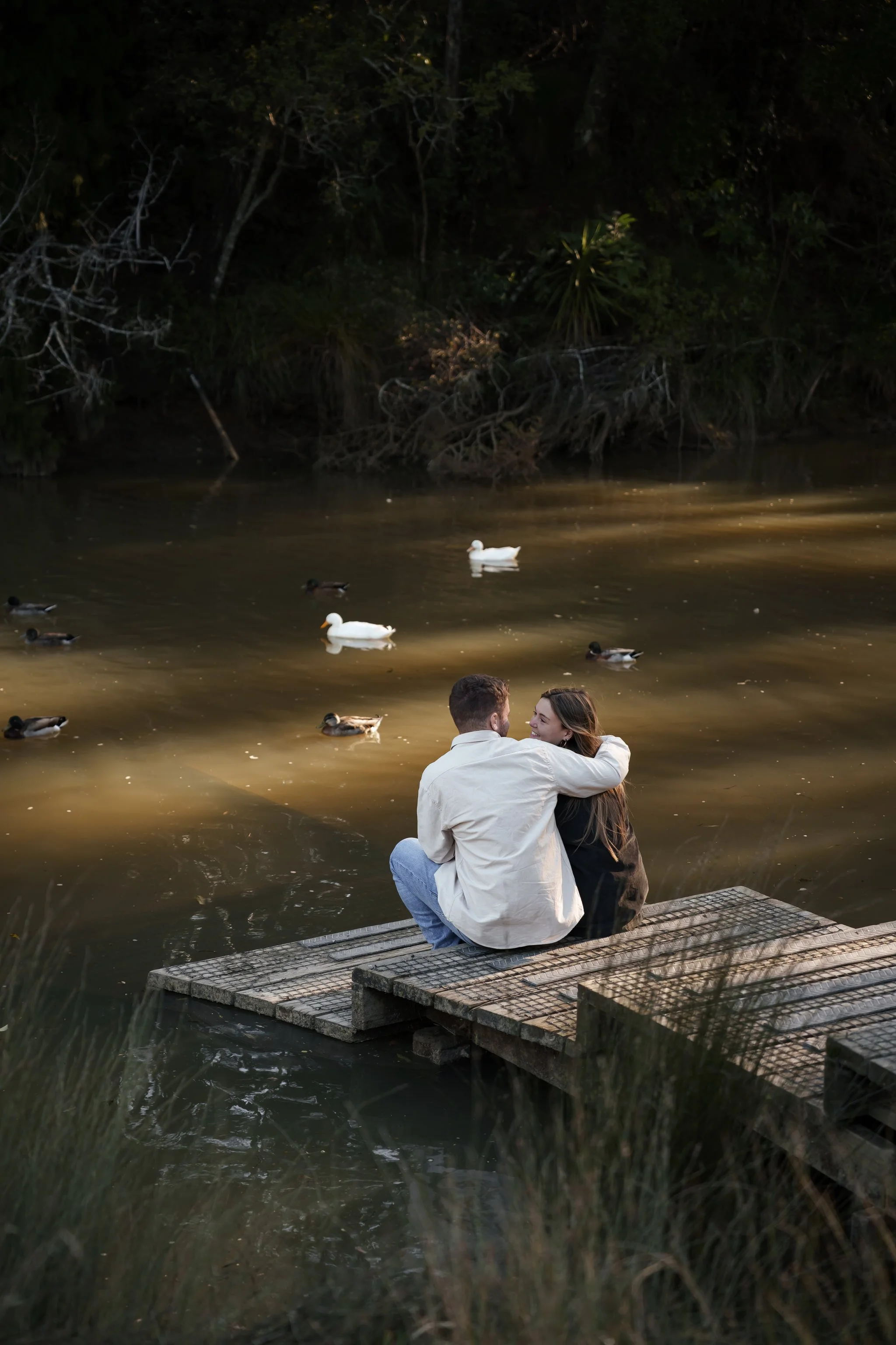 AUCKLAND+COUPLE+PARK+NORTH+SHORE+PHOTOSHOOT+OUTDOORS+IRENA+CIMA+PORTRAIT+PHOTOGRAPHER-16.jpg