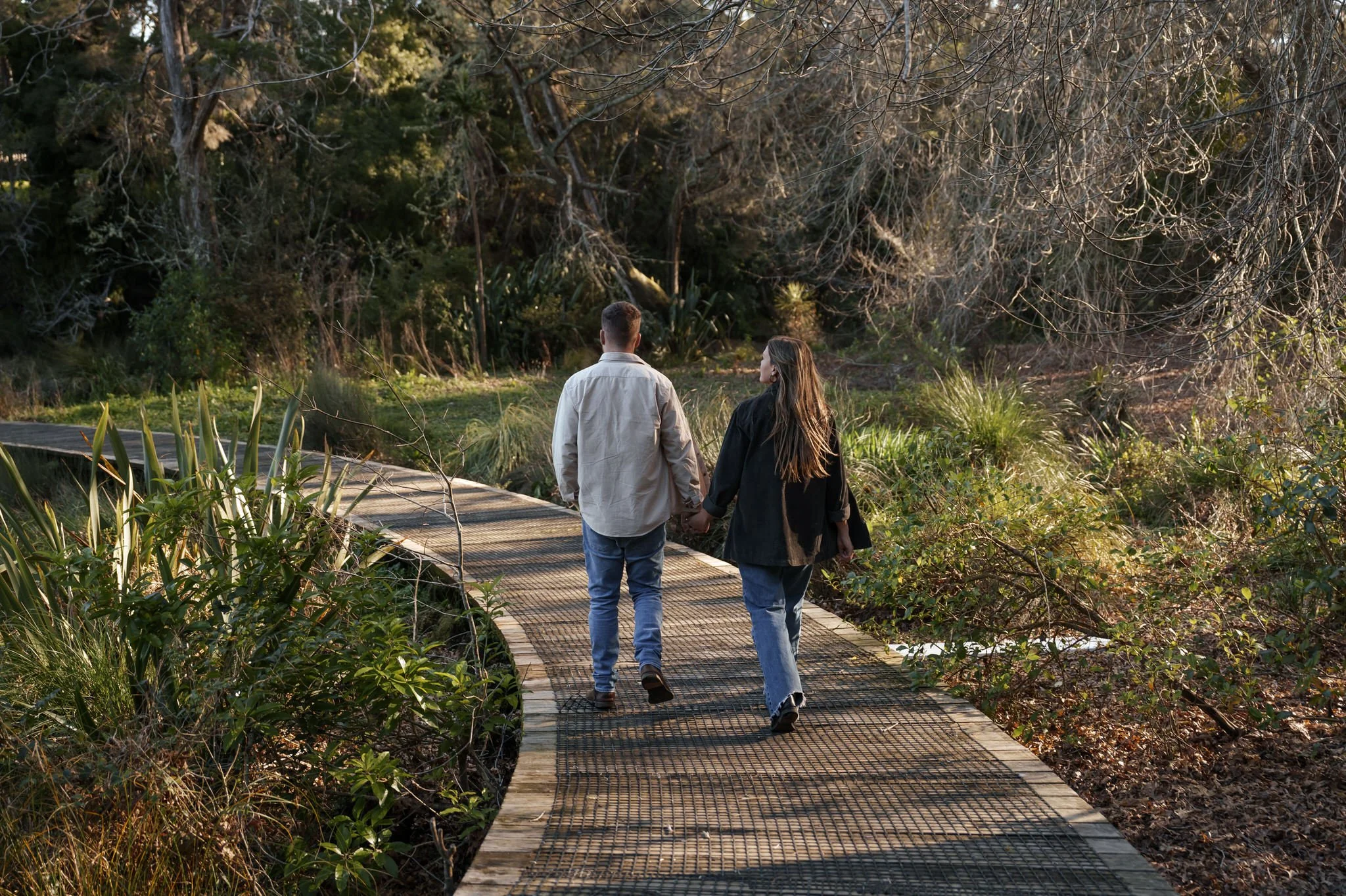 AUCKLAND+COUPLE+PARK+NORTH+SHORE+PHOTOSHOOT+OUTDOORS+IRENA+CIMA+PORTRAIT+PHOTOGRAPHER3.jpg