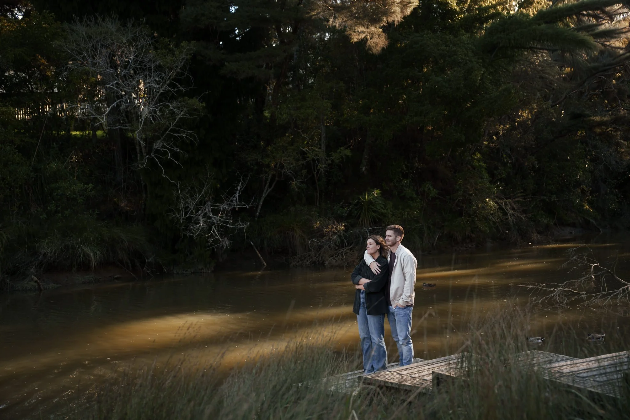 AUCKLAND+COUPLE+PARK+NORTH+SHORE+PHOTOSHOOT+OUTDOORS+IRENA+CIMA+PORTRAIT+PHOTOGRAPHER-17.jpg