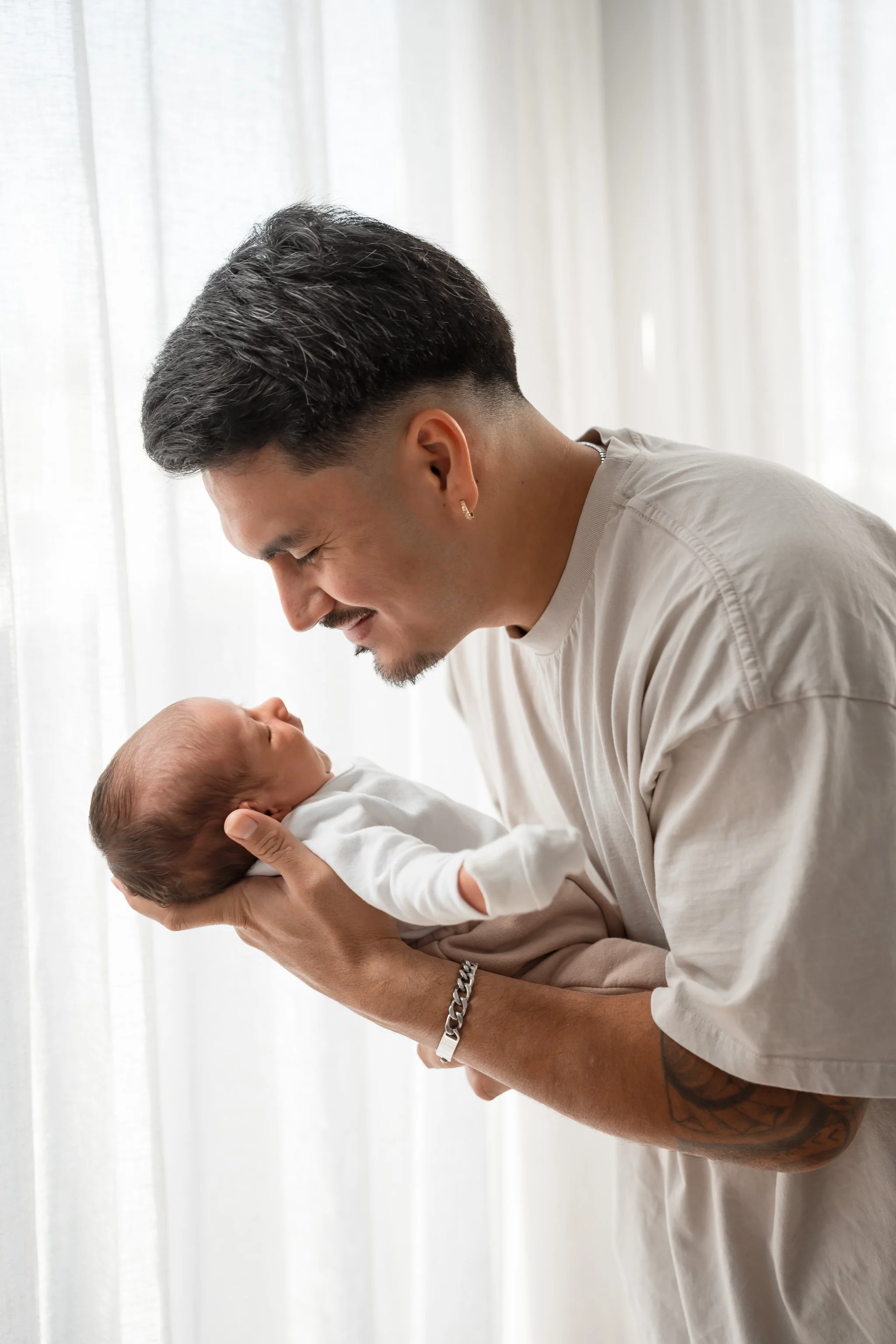 AUCKLAND+NEWBORN+IN+HOME+PHOTOSHOOT+INDOOR+IRENA+CIMA+PORTRAIT+PHOTOGRAPHER6.jpg