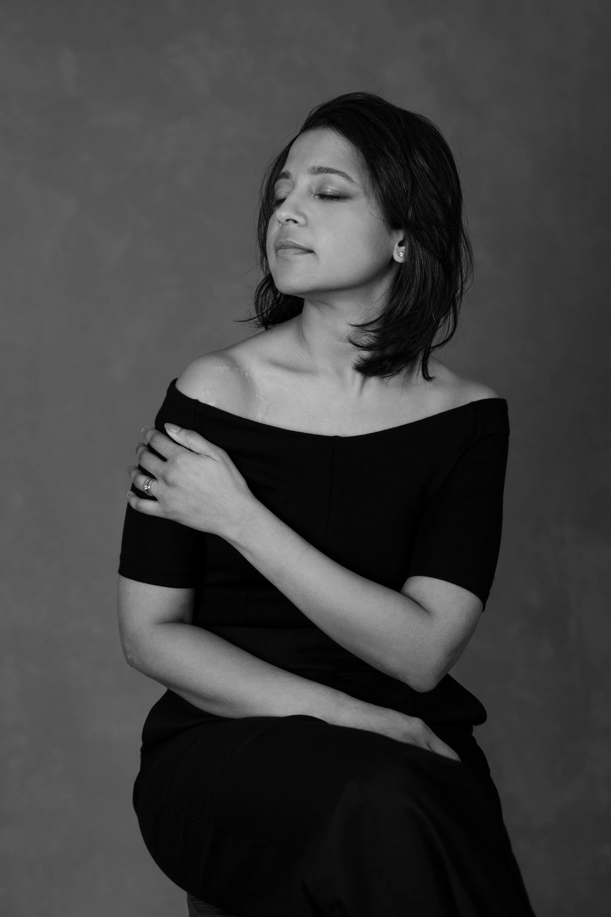 WOMENS+PORTRAITS+STUDIO+ELEGANT+PHOTOSHOOT+WAIHEKE+AUCKLAND+NEW+ZEALAND+IRENA+CIMA+PHOTOGRAPHY26.jpg