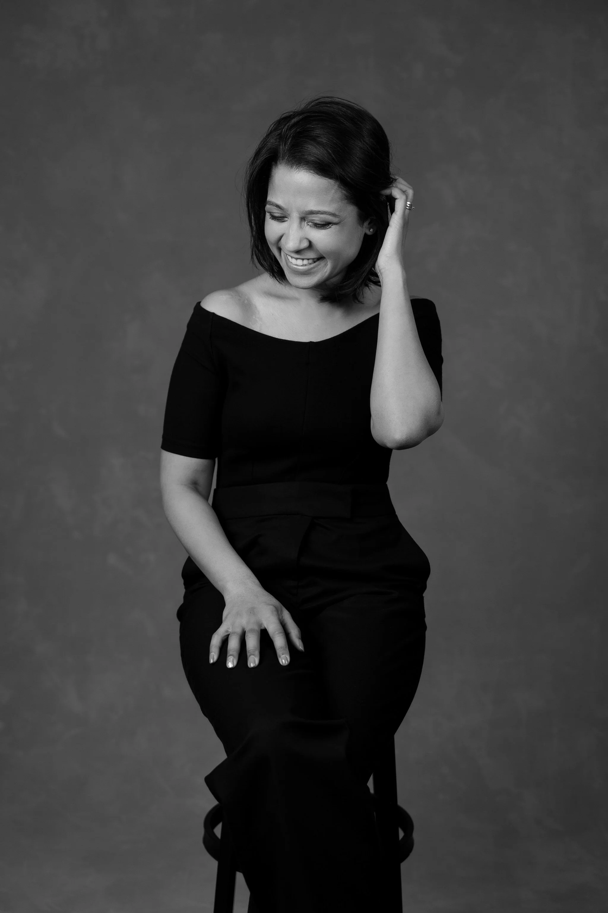WOMENS+PORTRAITS+STUDIO+ELEGANT+PHOTOSHOOT+WAIHEKE+AUCKLAND+NEW+ZEALAND+IRENA+CIMA+PHOTOGRAPHY29.jpg