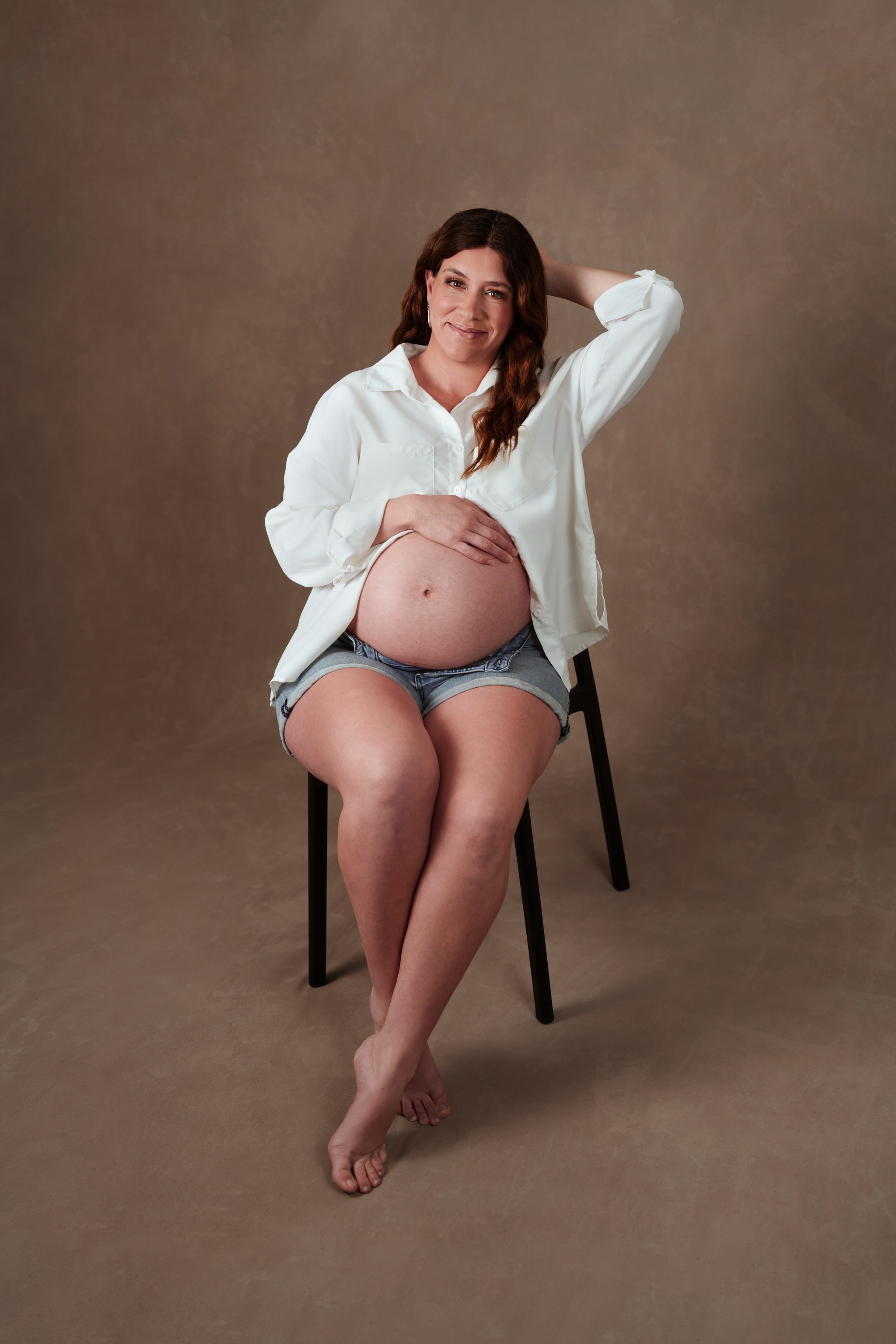 STUDIO+MATERNITY+ELEGANT+PHOTOSHOOT+WAIHEKE+AUCKLAND+NEW+ZEALAND+IRENA+CIMA+PHOTOGRAPHY15.jpg