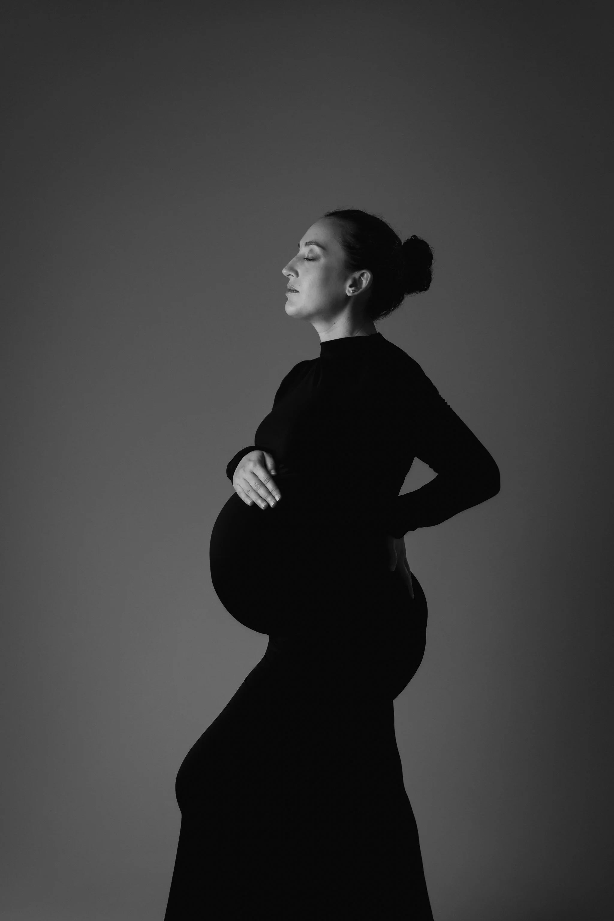 STUDIO+MATERNITY+ELEGANT+PHOTOSHOOT+WAIHEKE+AUCKLAND+NEW+ZEALAND+IRENA+CIMA+PHOTOGRAPHY3.jpg