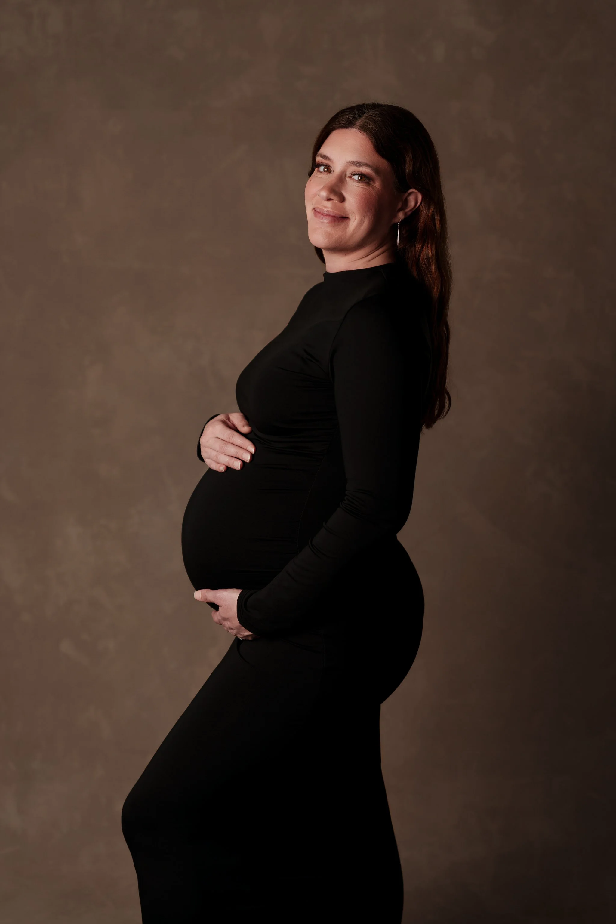 STUDIO+MATERNITY+ELEGANT+PHOTOSHOOT+WAIHEKE+AUCKLAND+NEW+ZEALAND+IRENA+CIMA+PHOTOGRAPHY2.jpg
