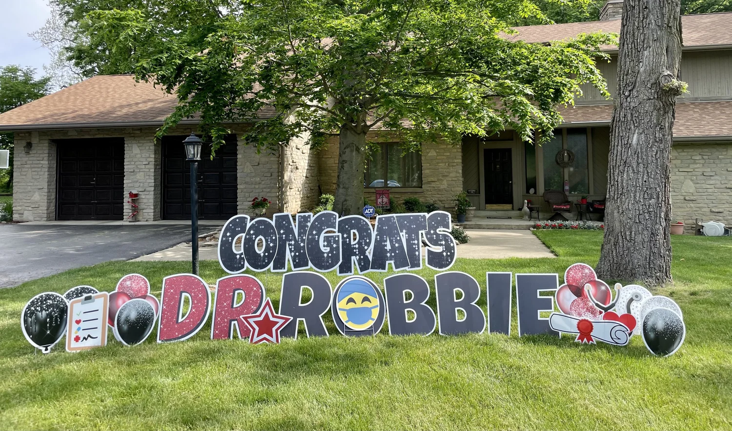 Happy Birthday Yard Signs Columbus, Ohio — Yard Party Signs Columbus