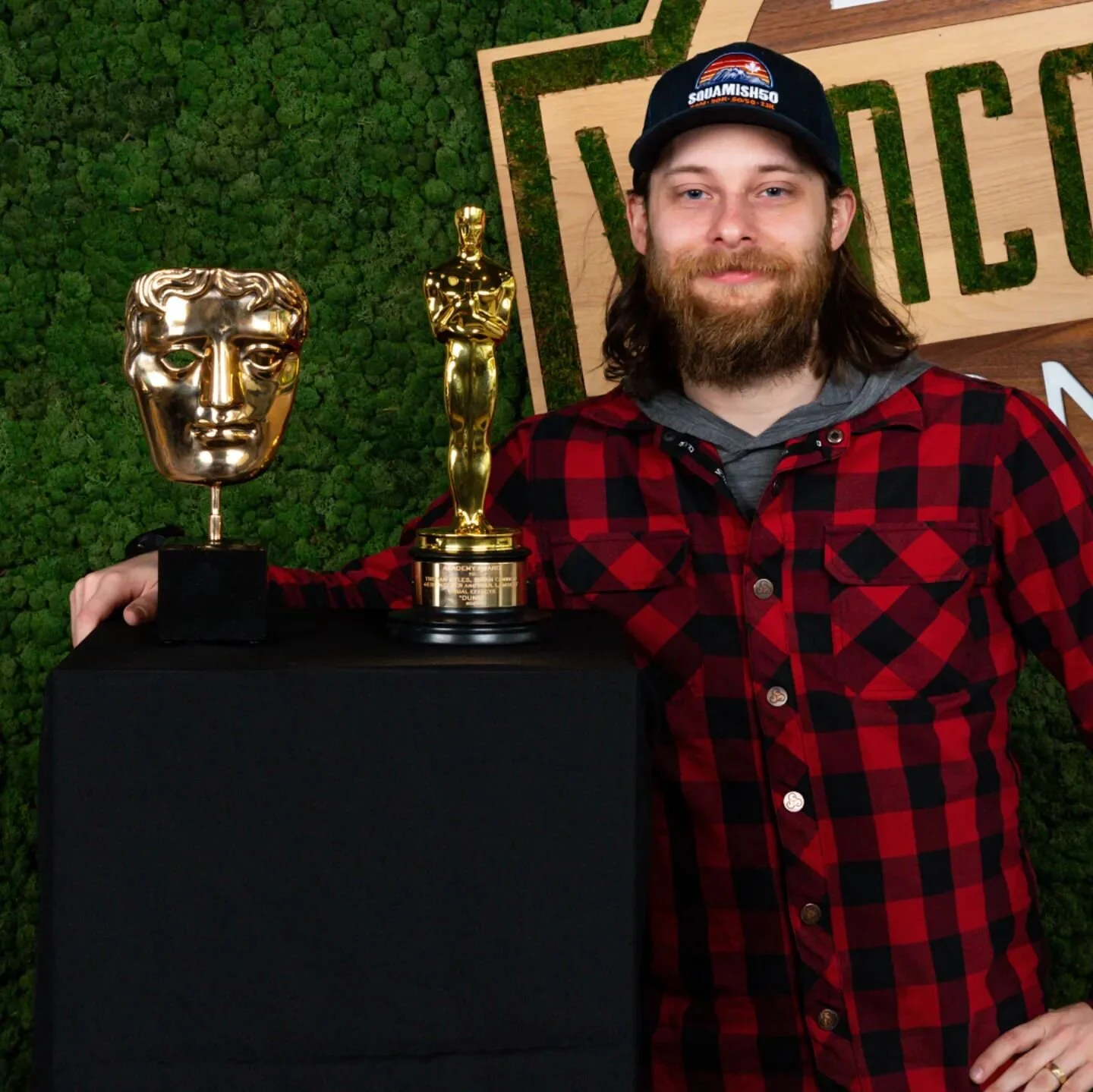 Not the first time I take a photo with Mr.Oscar, but this one is extra special as it's for a project that I personally worked on for over a year, leading the best Environment team I will probably ever have the chance to work with, in the middle of a 