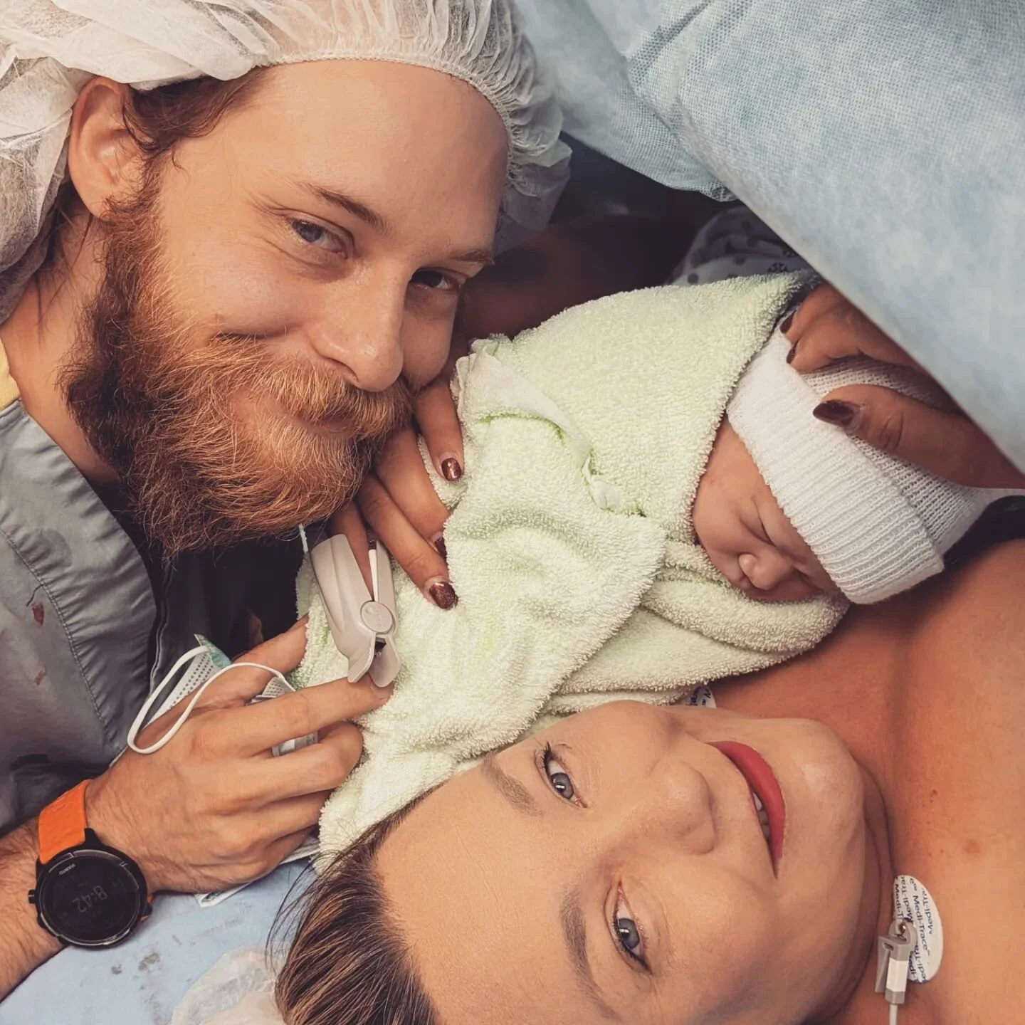 After waiting for her for the past 9 months, our tiny masterpiece finally arrived last Thursday morning! Mommy Ashley &amp; Baby &Eacute;va are doing well and quickly came back home after a stressful week, and we are now getting to know our little pr