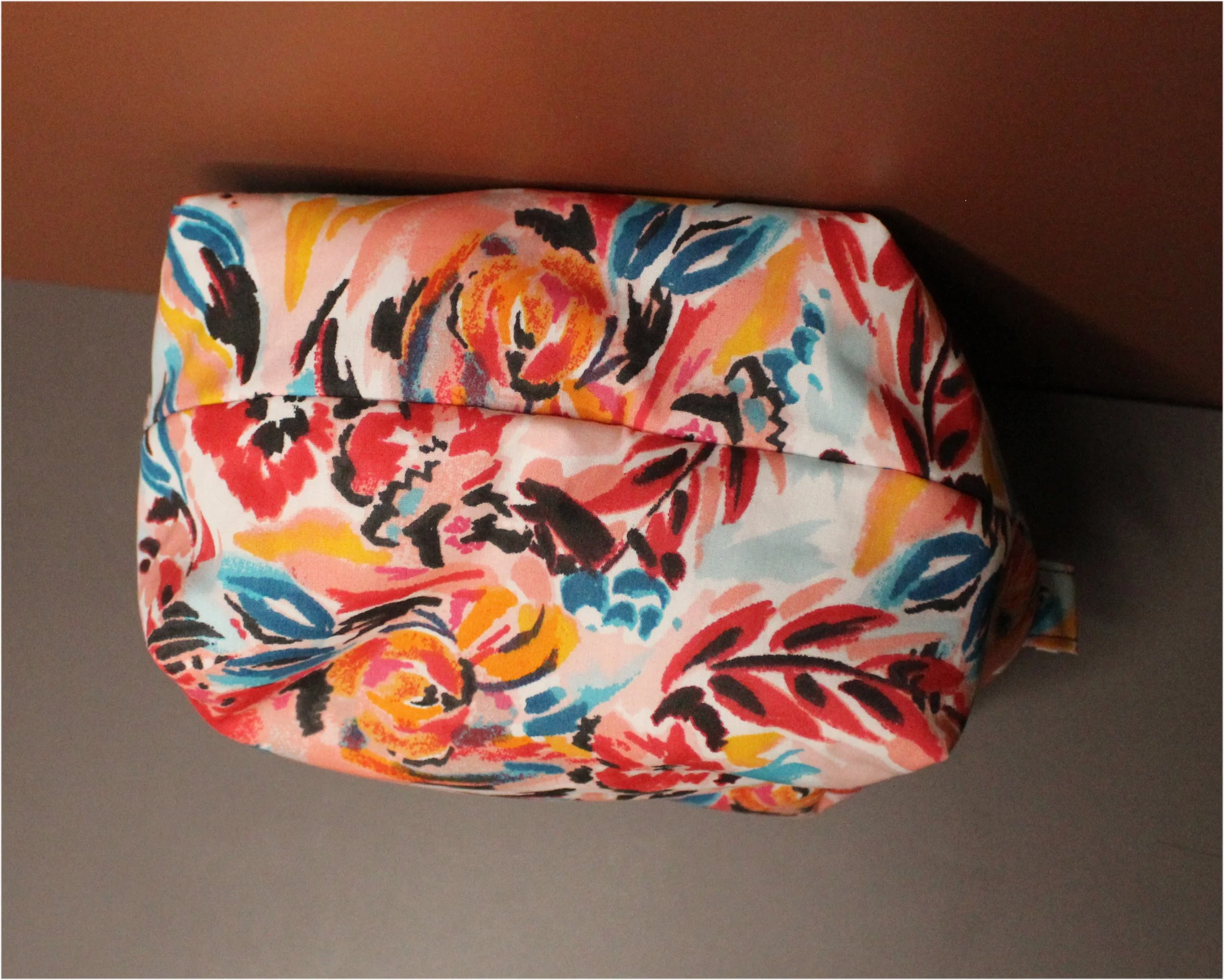 Sophia Medium Carryall Bag