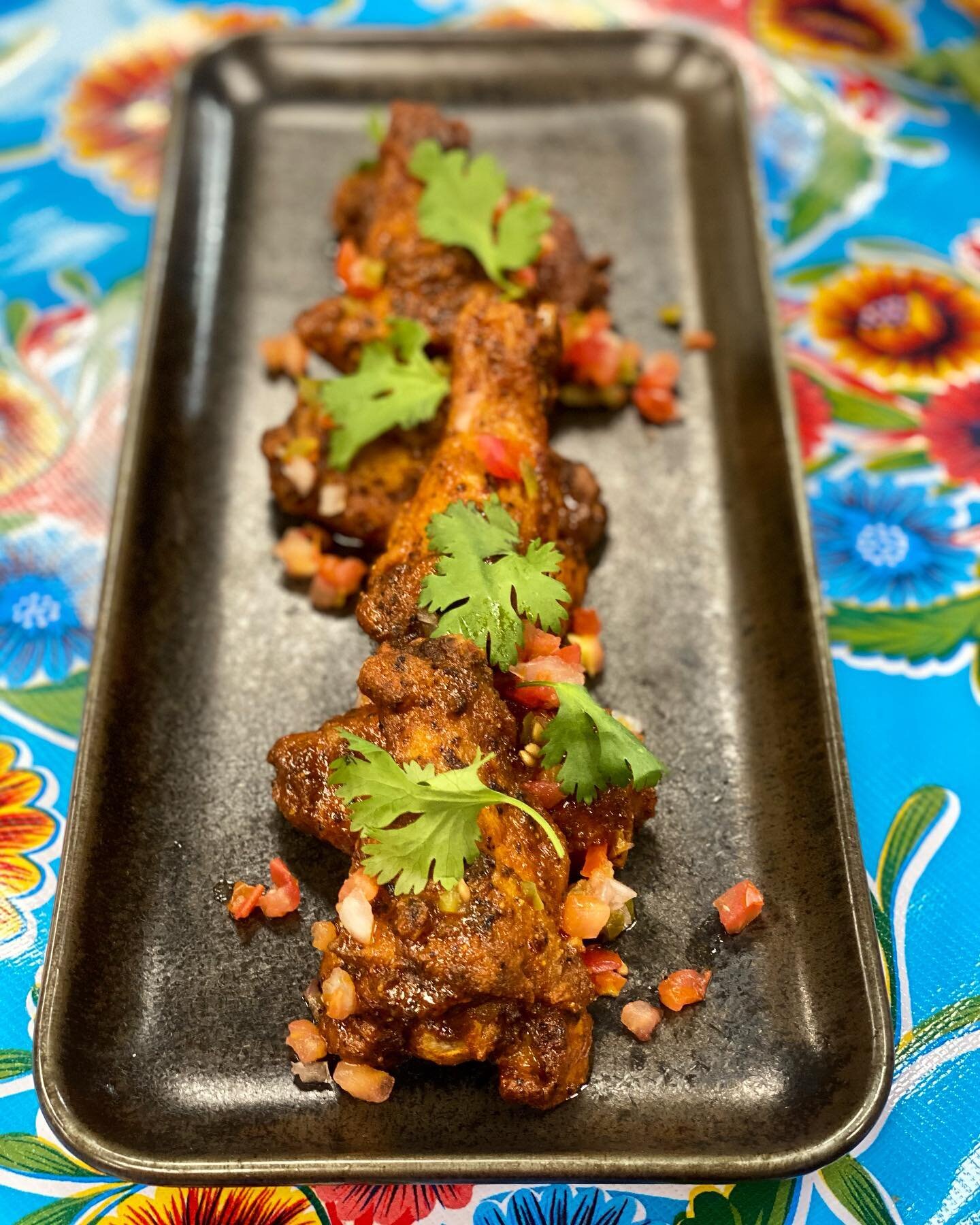 INTRODUCING&hellip;&hellip;Suavecito Wings! 6 crispy bone in chicken wings tossed in our chipotle 🔥 fire sauce. Garnished w/ house pico &amp; cilantro. Served w/ cool ranch for dipping ! (Your welcome 🤤)