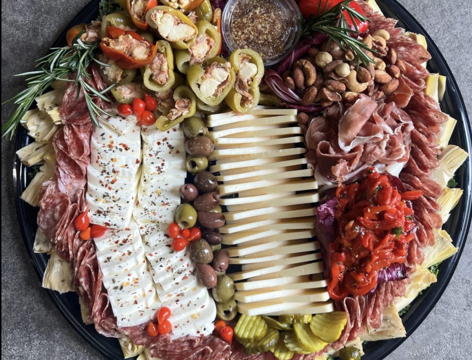 Catering Made Easy for Every Gathering ⚽🍝