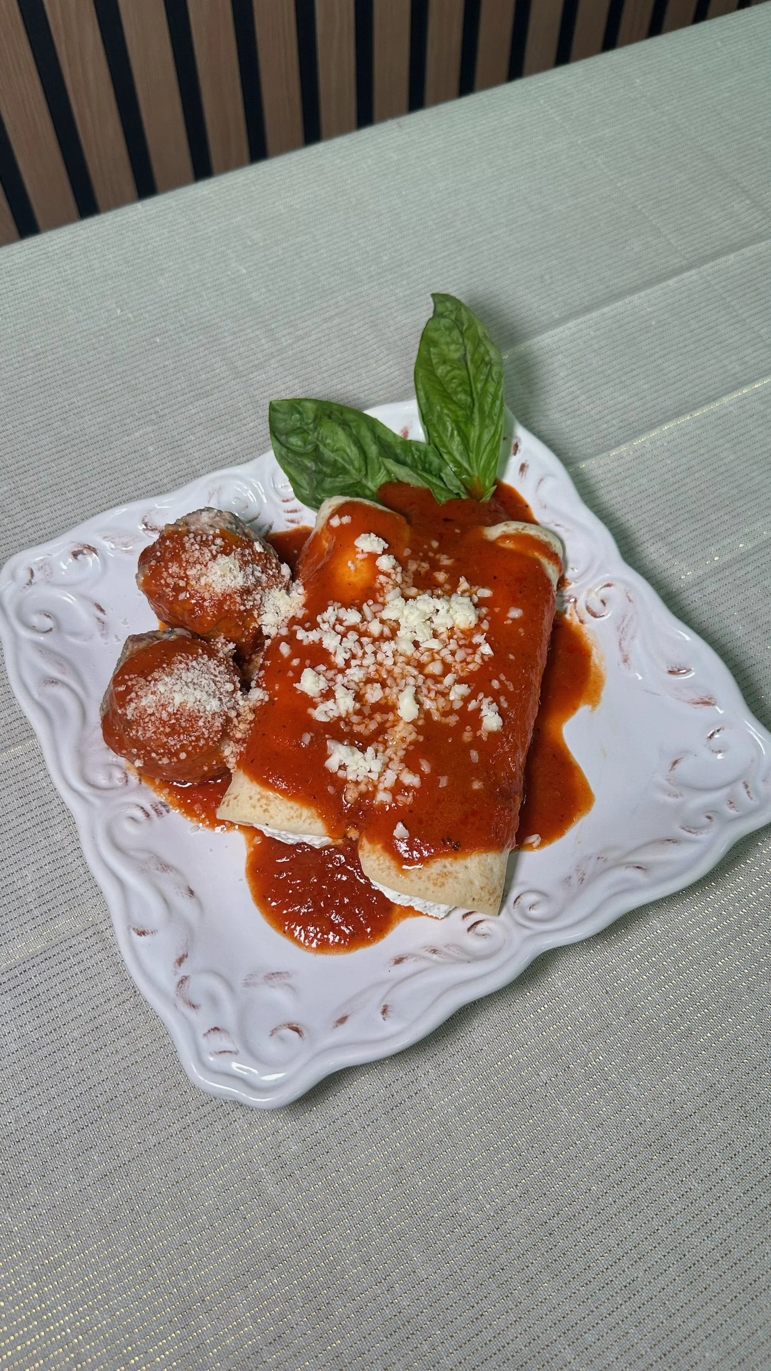 Authentic Italian pickle board