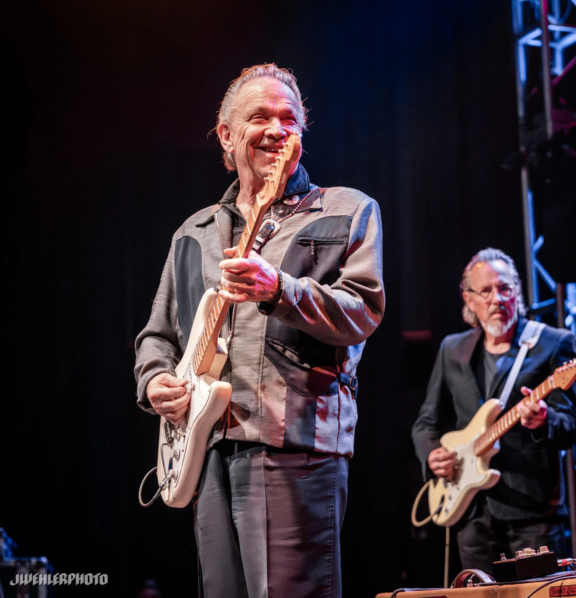 Jimmie Vaughan wm JWP00019.jpg