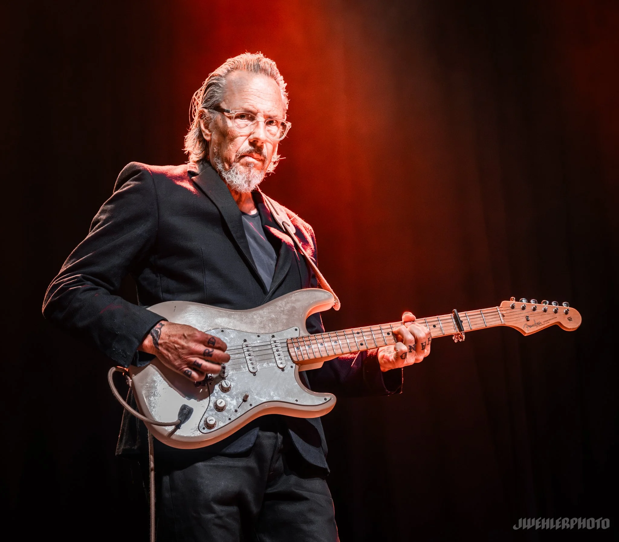 Jimmie Vaughan wm JWP00232.jpg