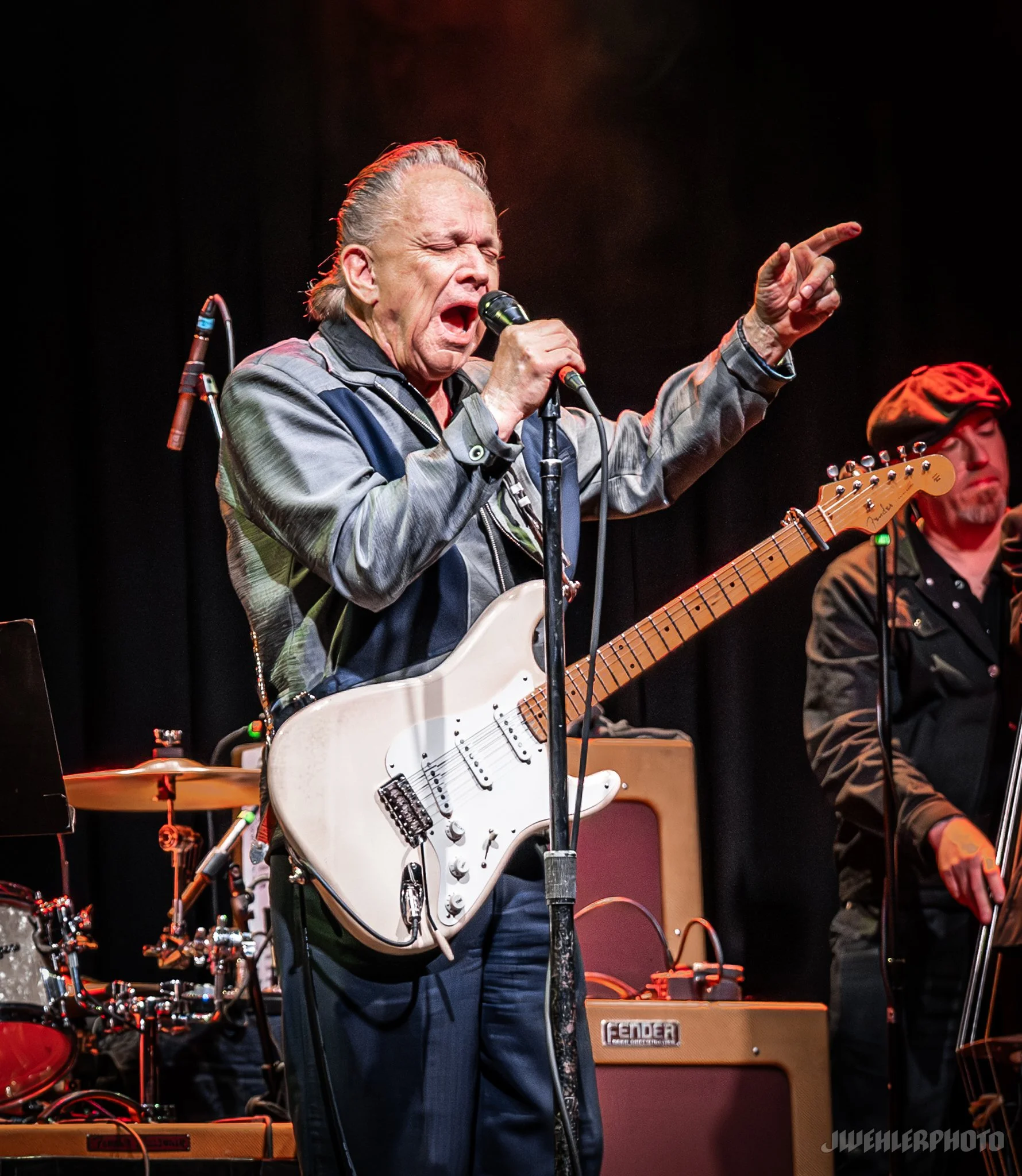 Jimmie Vaughan wm JWP00184.jpg