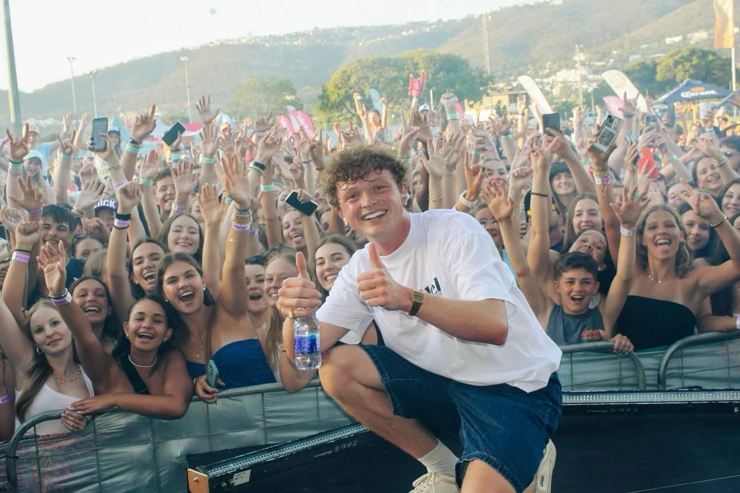 Will Linley out on the road in South Africa! Should we release some new music soon? 👀 @willlinleyy