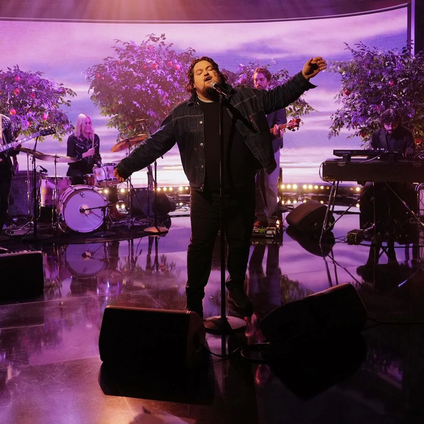 @tyler.ballgame last night on @jimmykimmellive! 🍊🙌